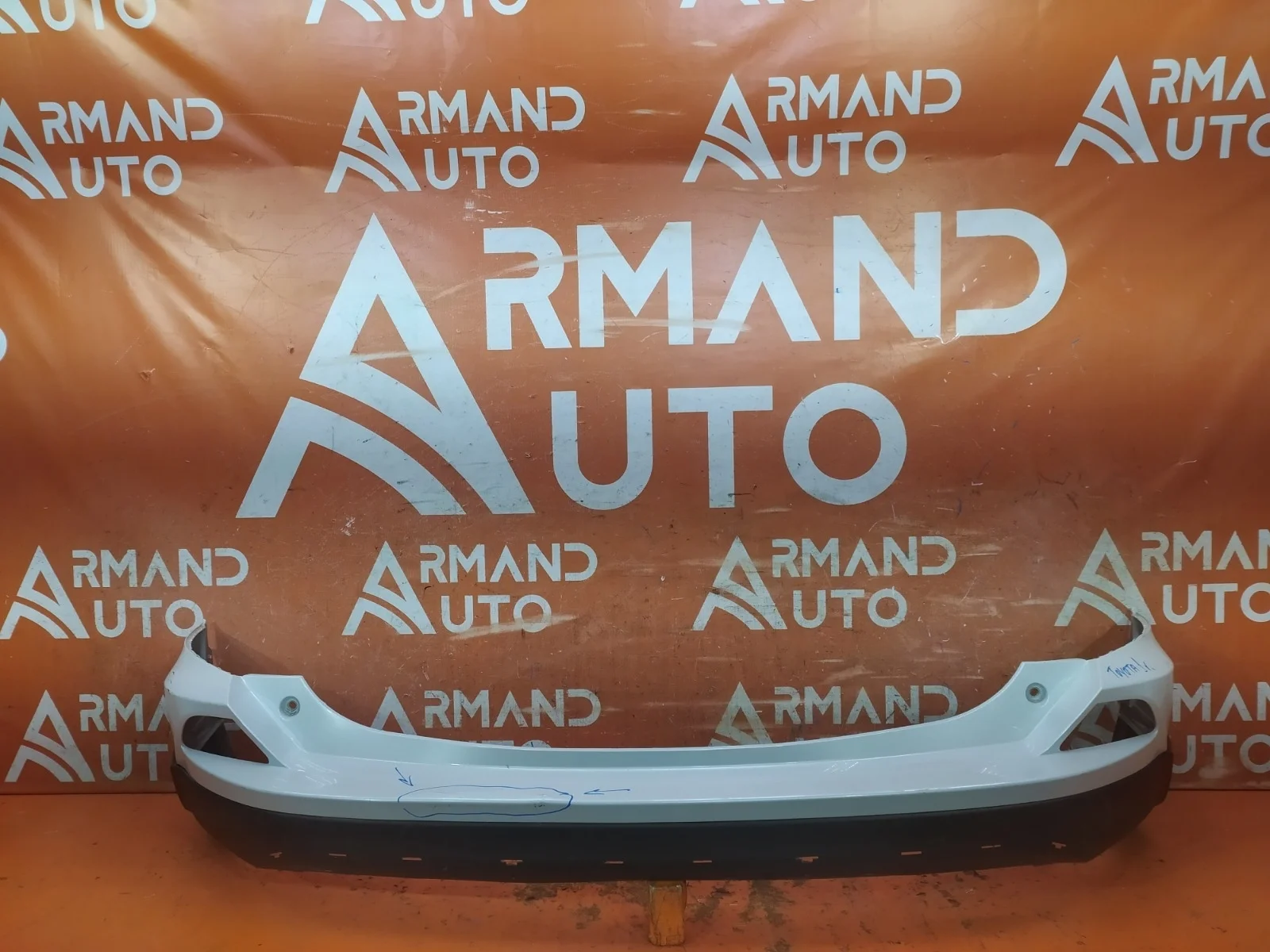 Бампер Toyota RAV4 2015-2019 CA40