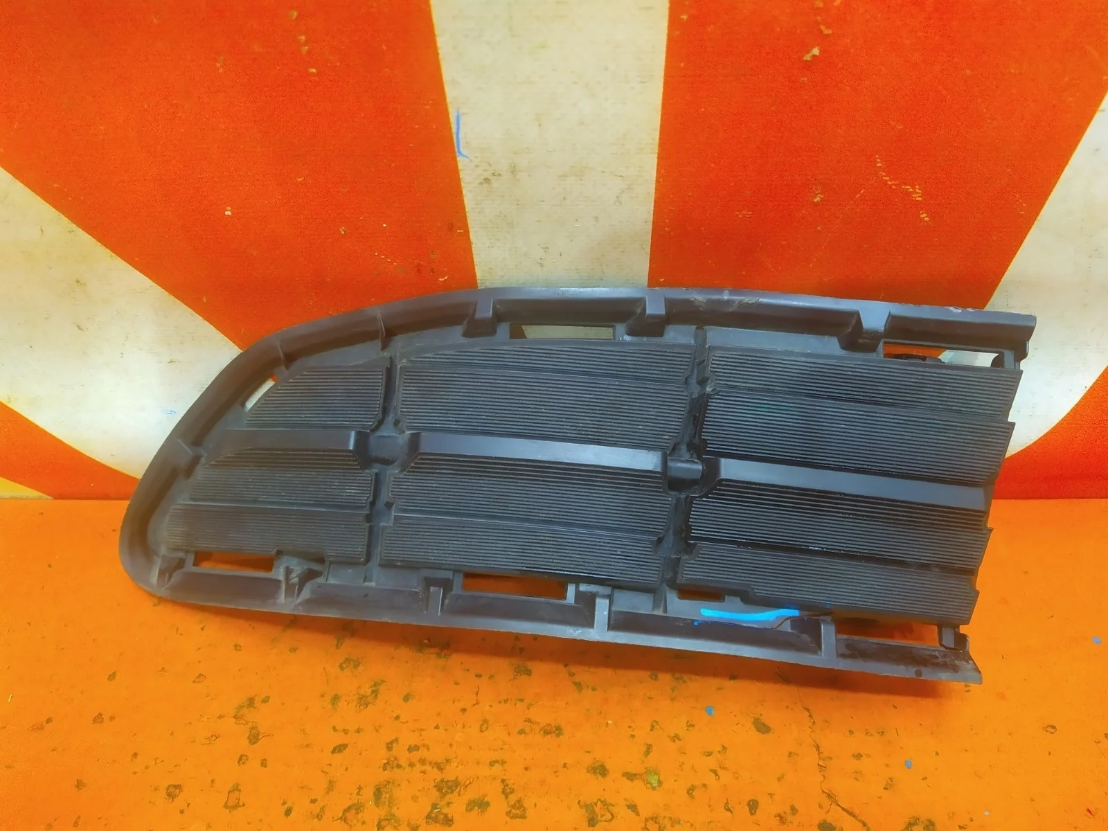 Решетка бампера Toyota RAV4 2012-2015 CA40
