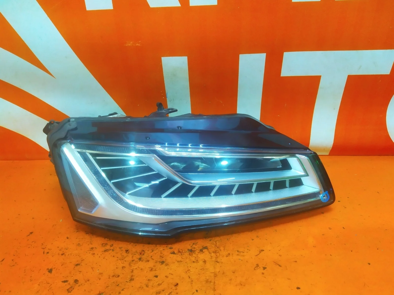 Фара Audi A8 2013-2017 D4