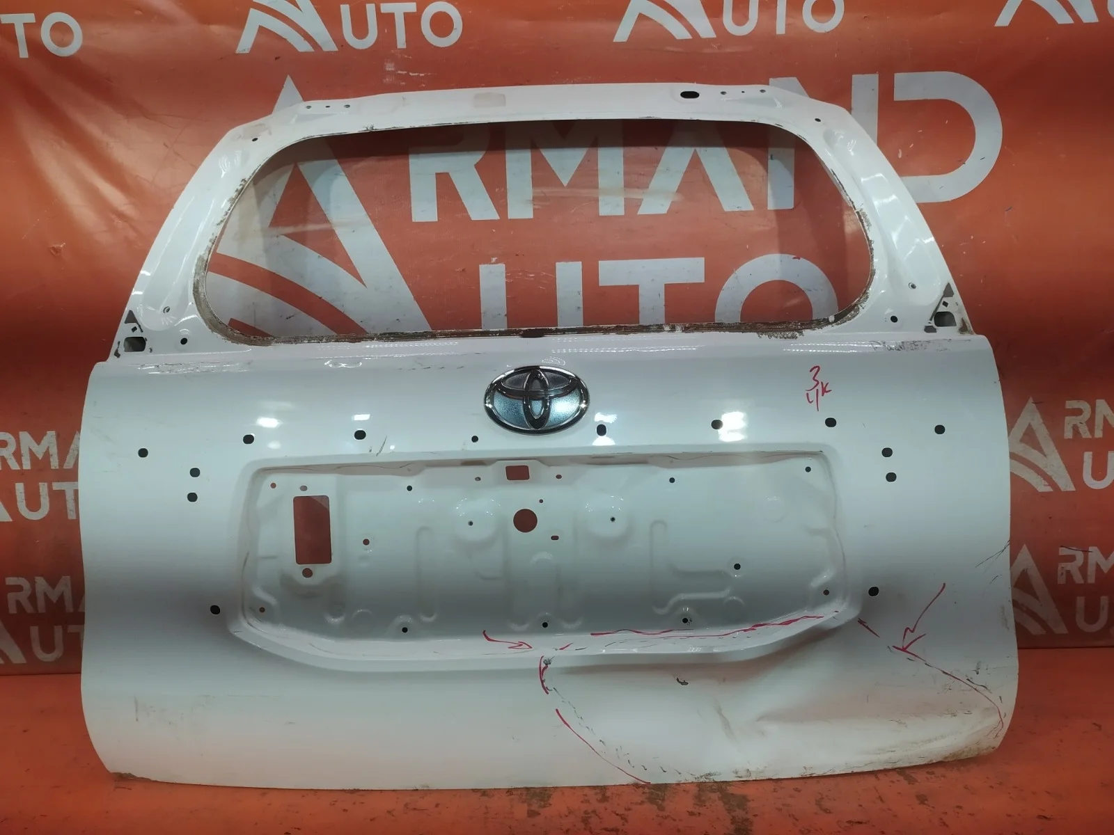 Дверь багажника Toyota Land Cruiser Prado 2013-2017 150