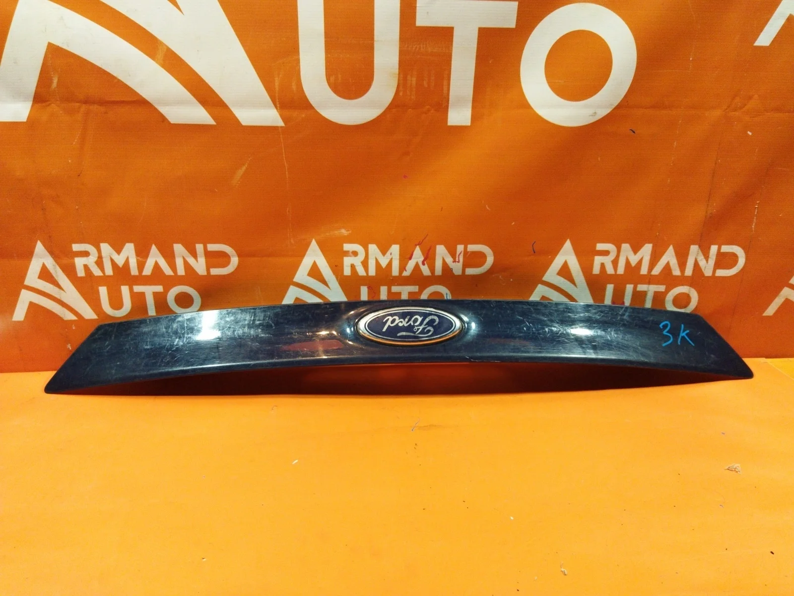 Накладка двери багажника Ford Focus 2011-2019 3