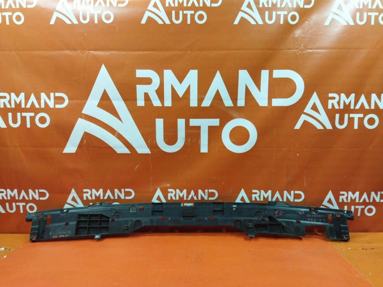 Кронштейн бампера Toyota Land Cruiser 2015-2021 200