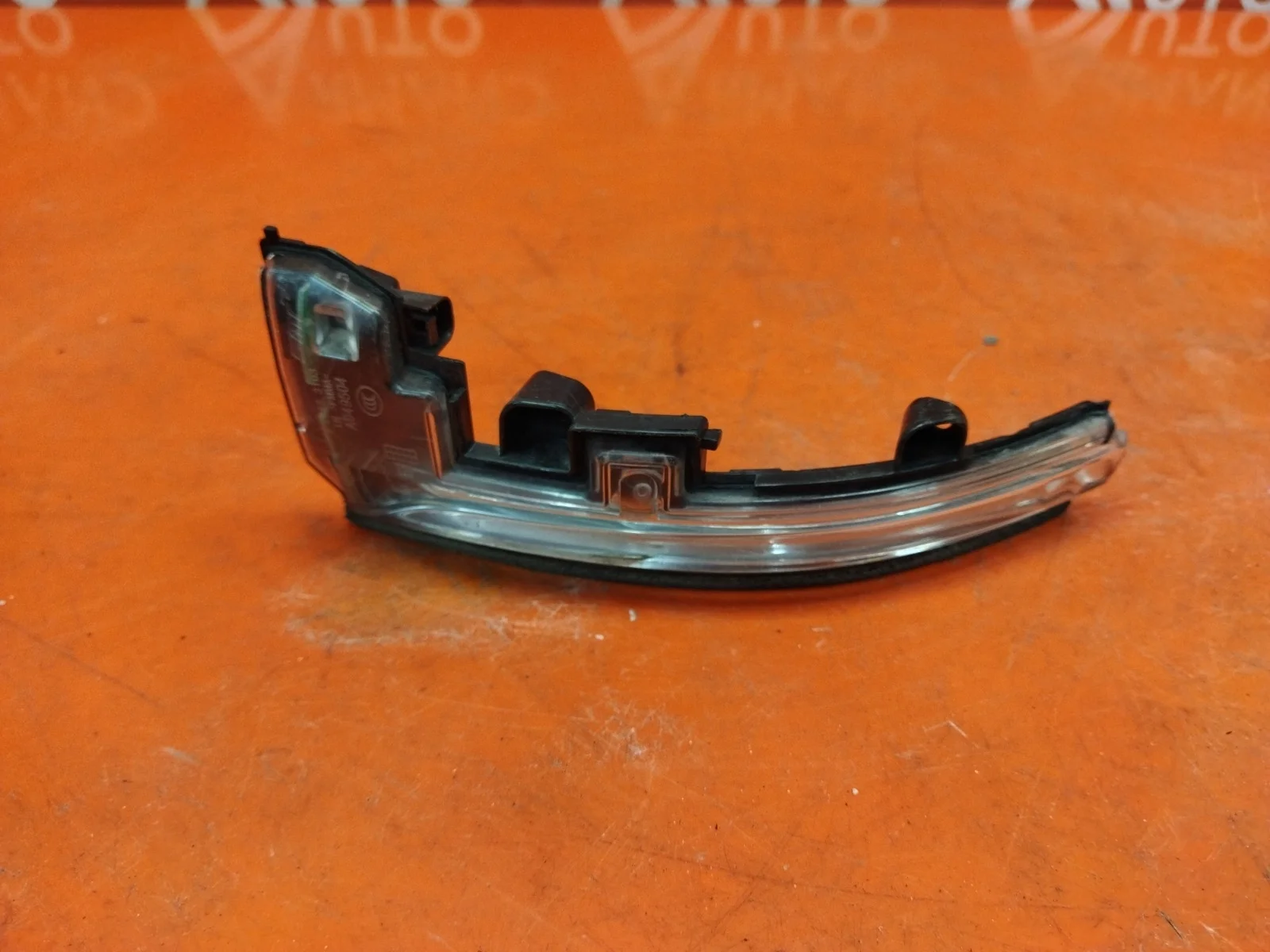 Повторитель поворота на зеркале Land Rover Range Evoque 2011-2015 L538