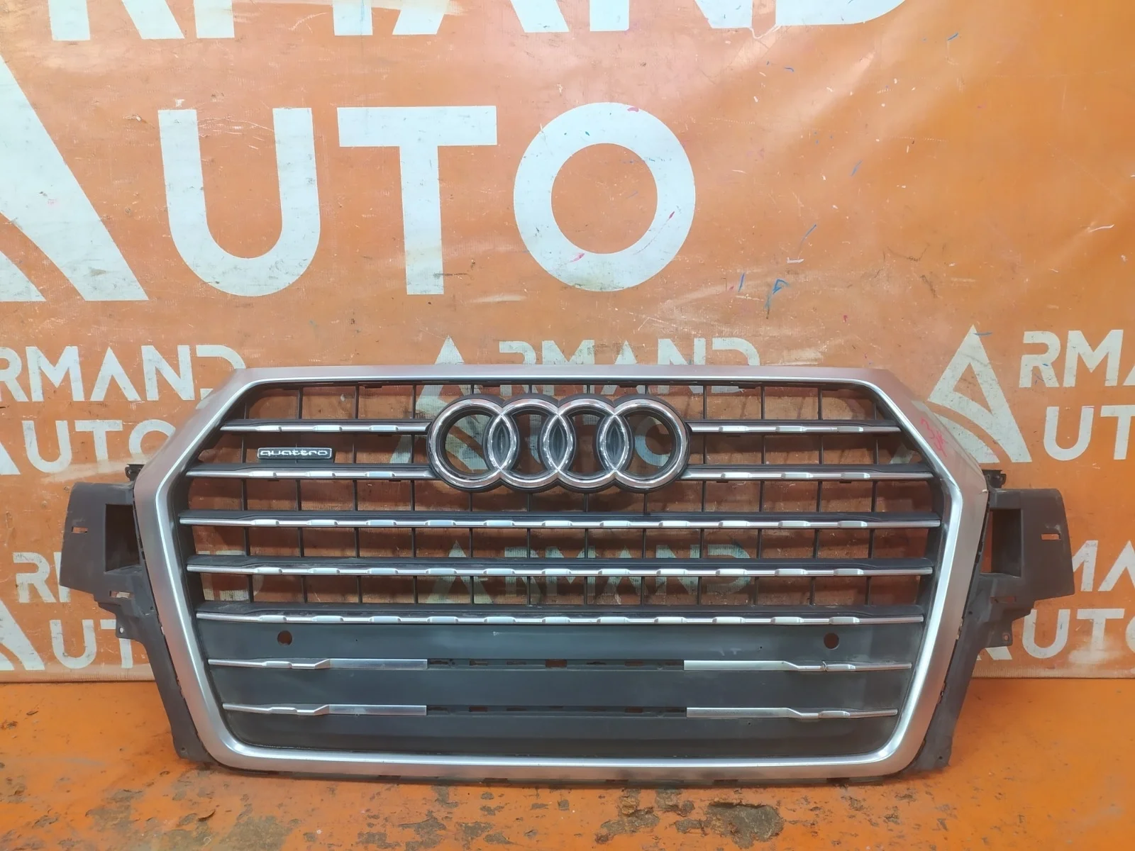 Решетка радиатора Audi Q7 2015-2020 4M