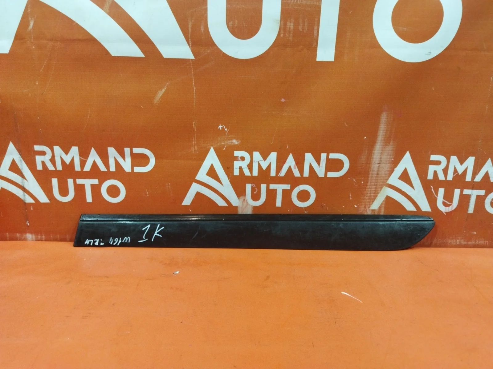 Молдинг двери Mercedes ML-Class 2005-2011 W164