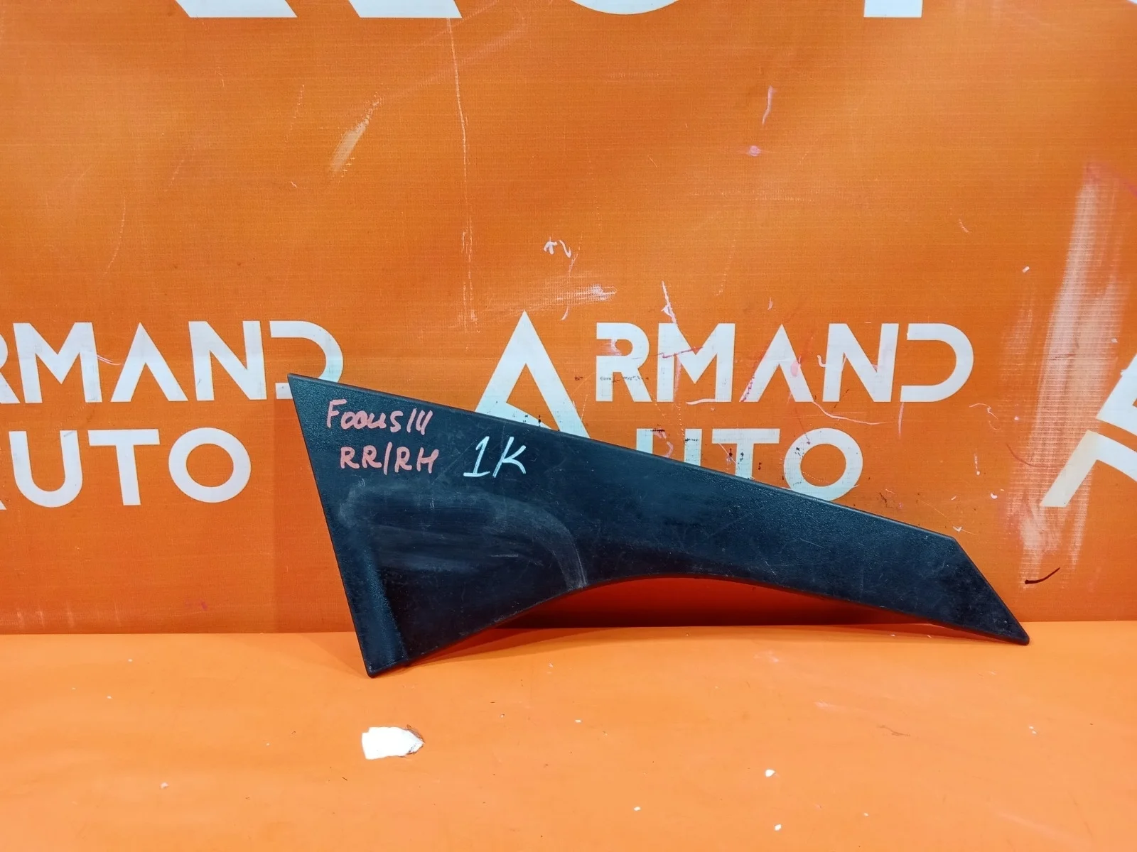 Накладка стойки двери Ford Focus 2005-2011