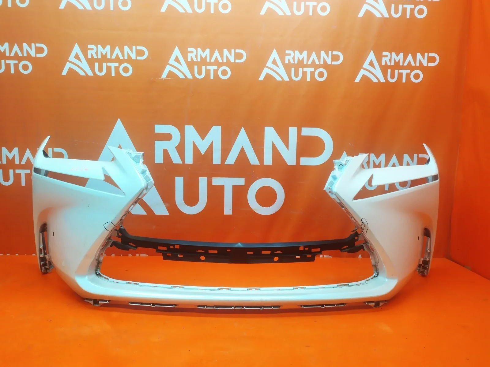 Бампер Lexus NX 2014-2017