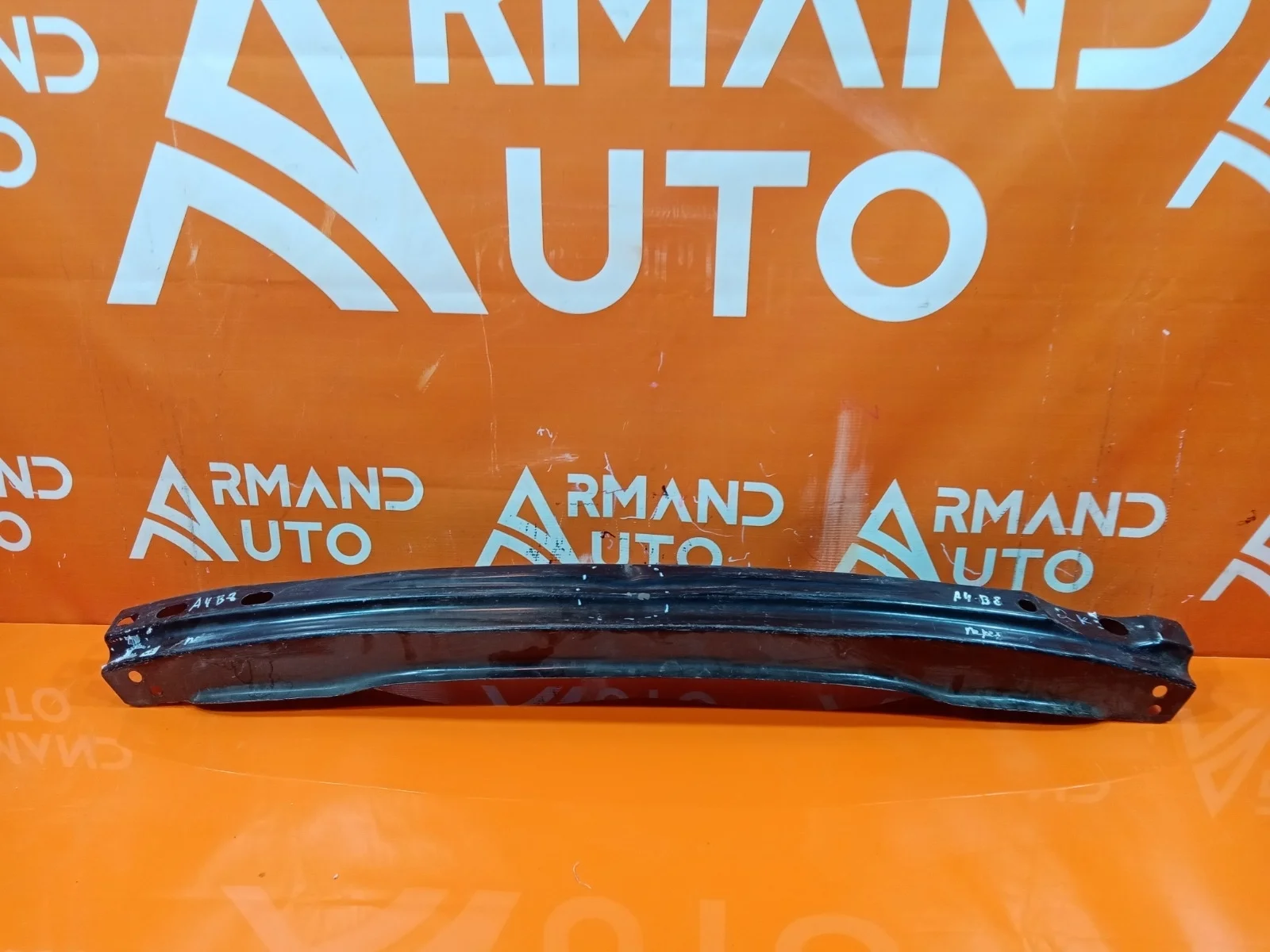 Усилитель бампера Audi a4 2007-2015 B8