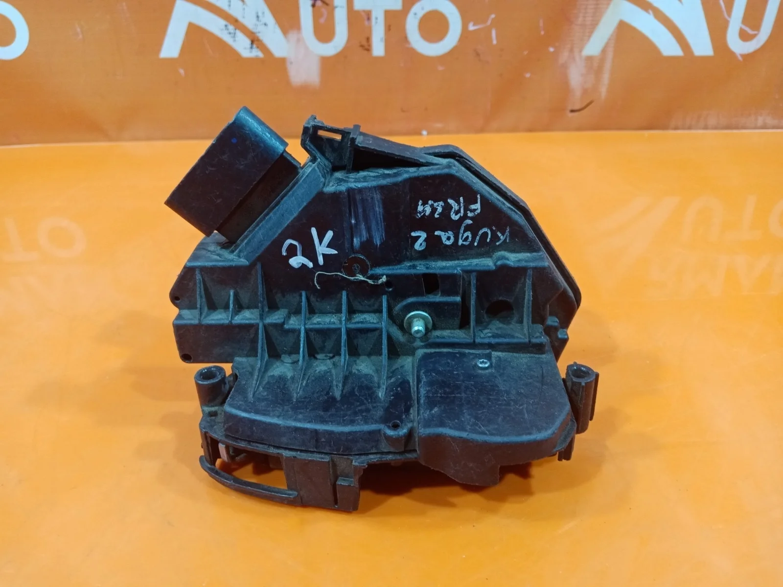 Замок двери FORD Focus 2011-2019 3