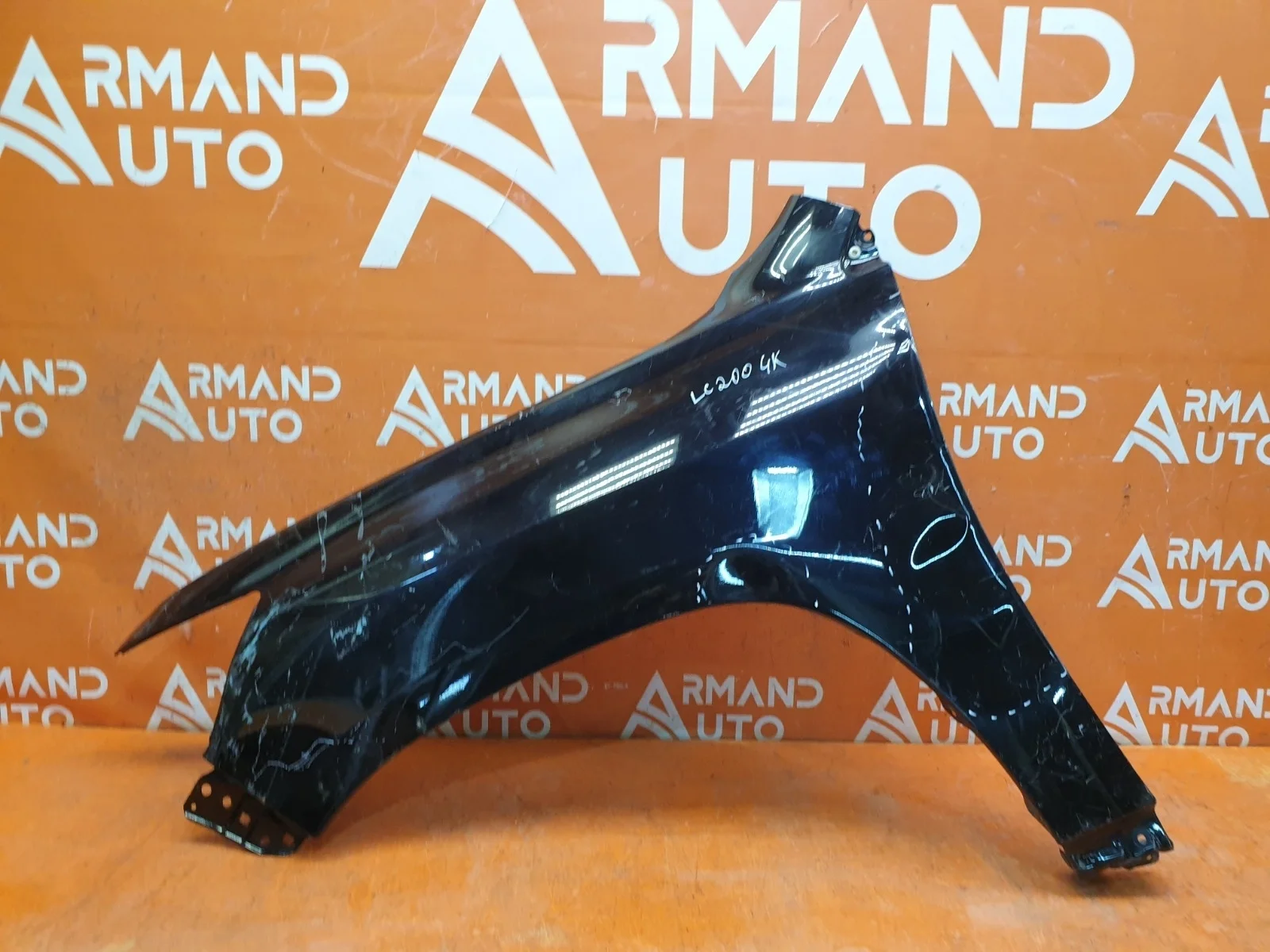 Крыло Toyota Land Cruiser 2015-2021 200