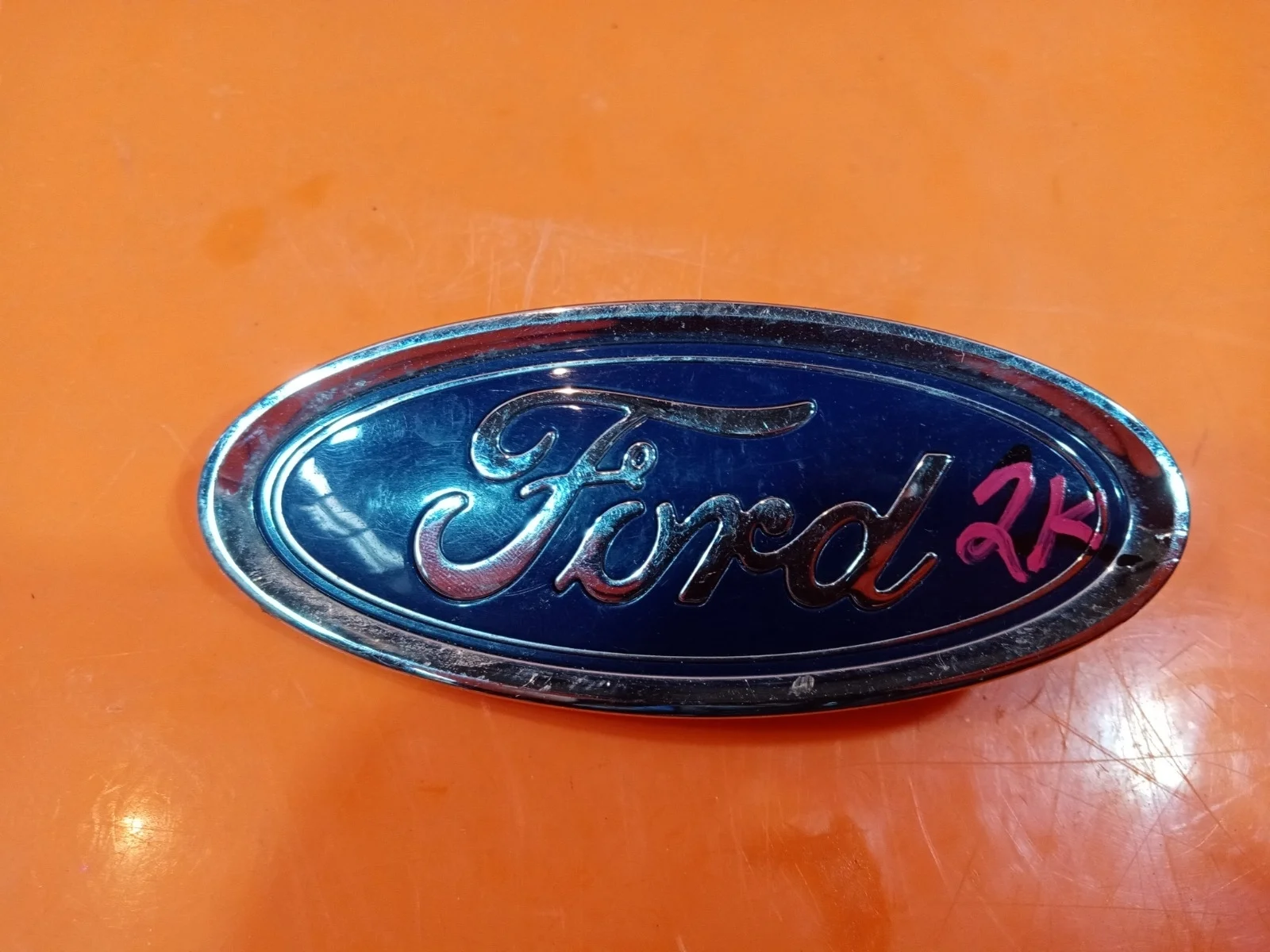Эмблема Ford Fiesta 2012-2019 Mk6