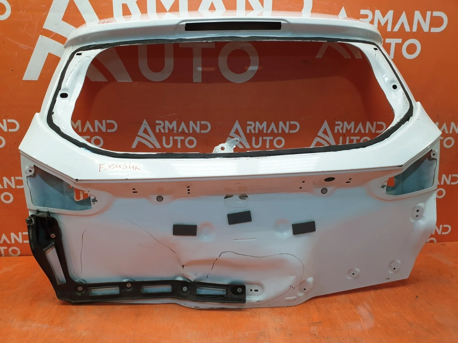 Дверь багажника Ford Focus 2011-2019 3