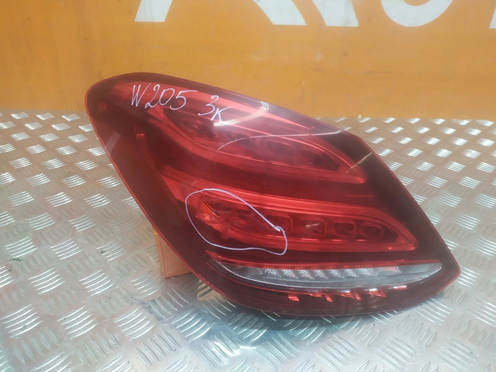 Фонарь Mercedes -Class 2014-2018 W205