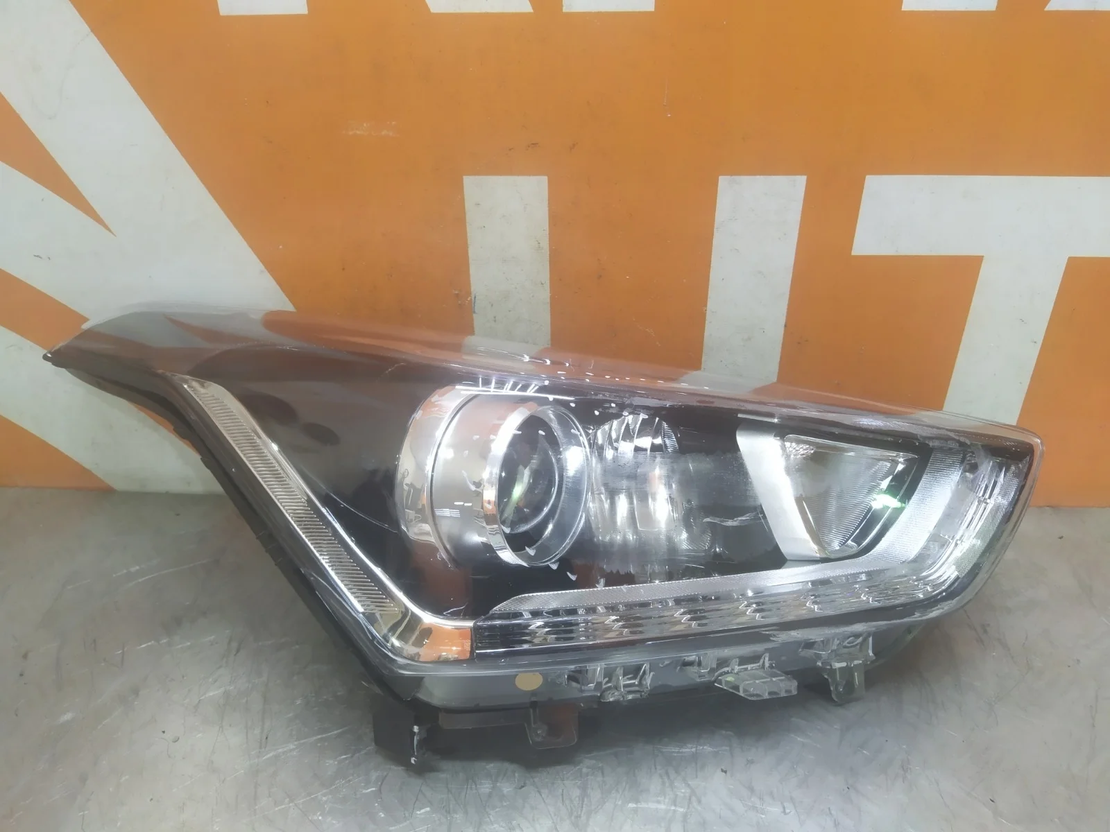 Фара Hyundai Creta 2016-2021