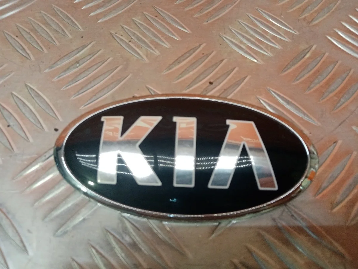 Эмблема Kia Ceed 2018-нв 3 CD