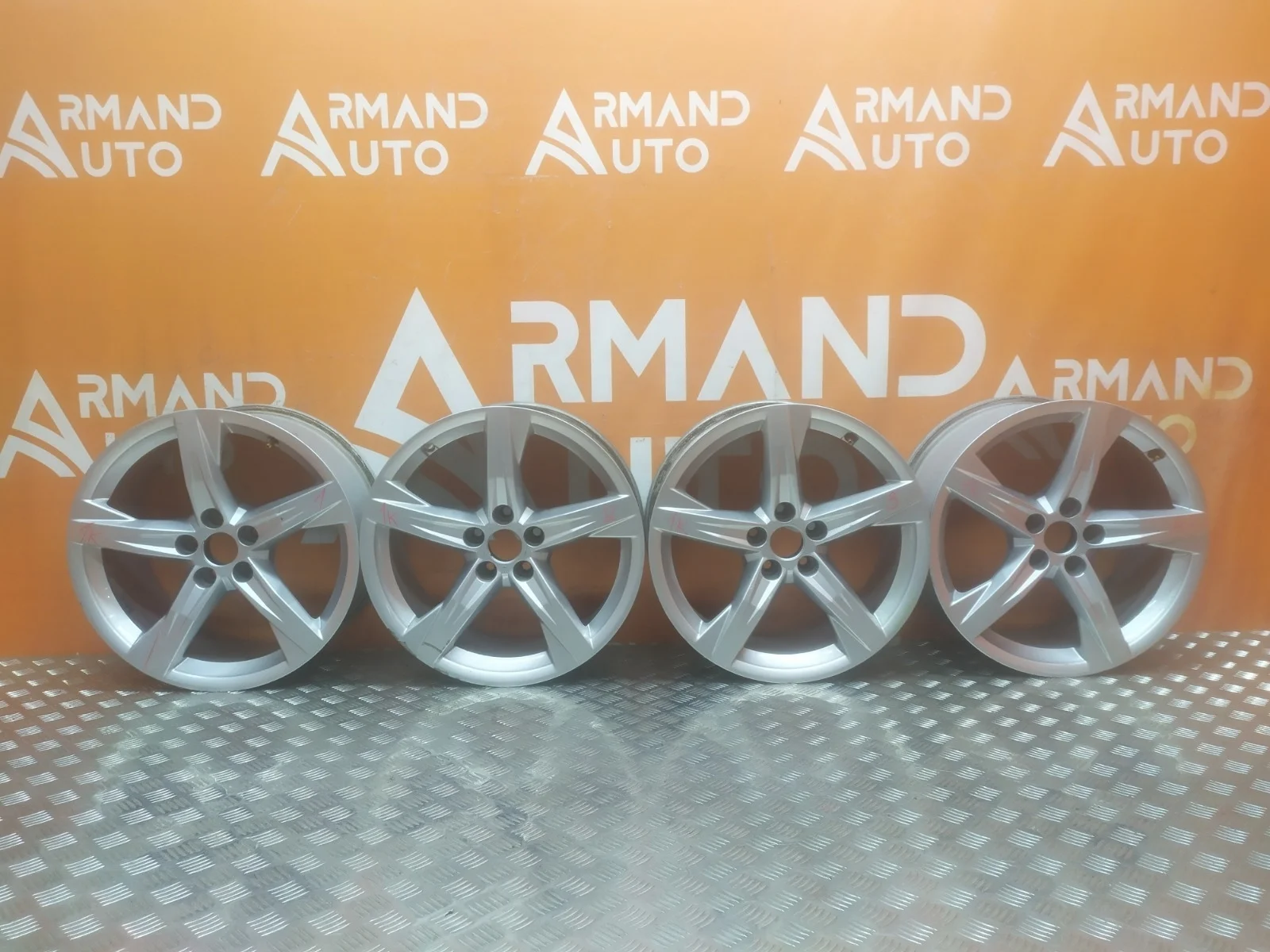 Комплект дисков колесных r18 Audi Q5 2 FY