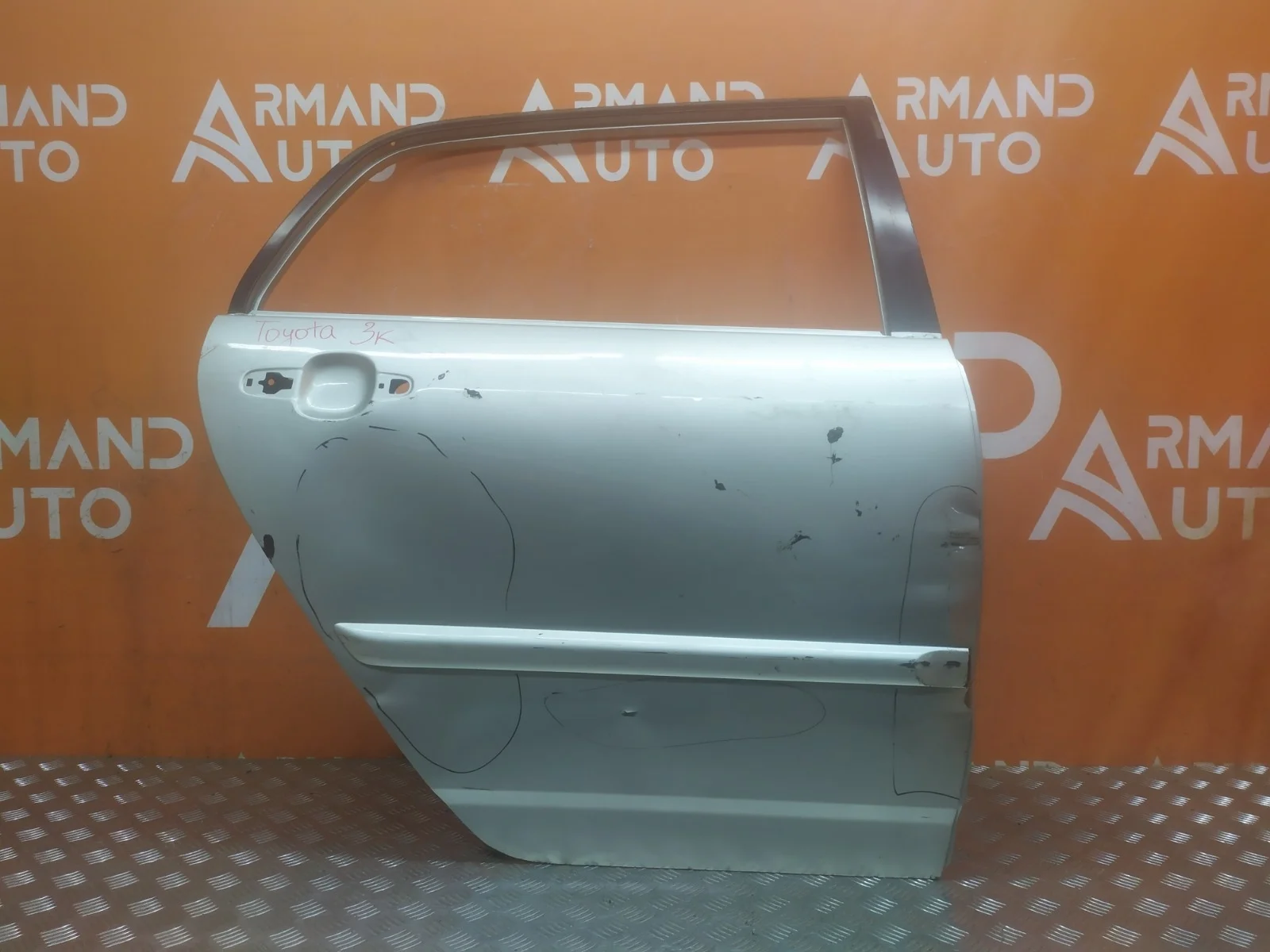 Дверь Toyota Corolla 2000-2007 9 E120, E130