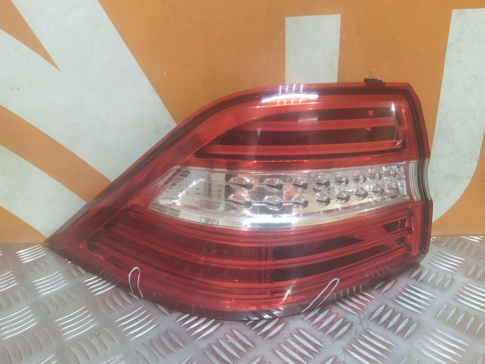 Фонарь внешний Mercedes ML GLE-Class 2011-2015 W166