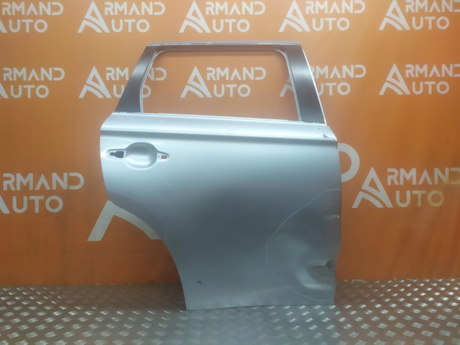 Дверь Mitsubishi Outlander 2012-2015 3