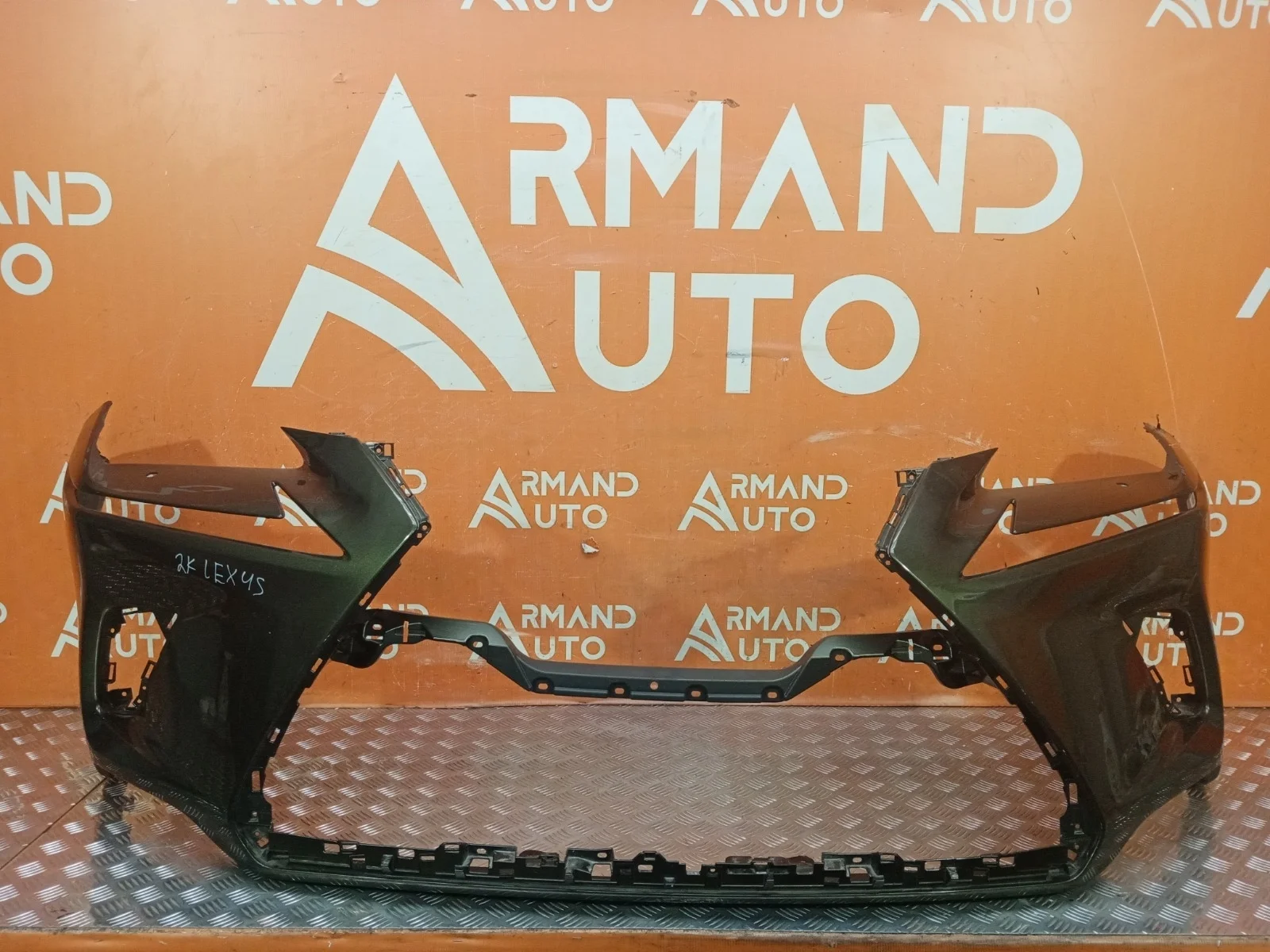 Бампер Lexus NX 2017-2021