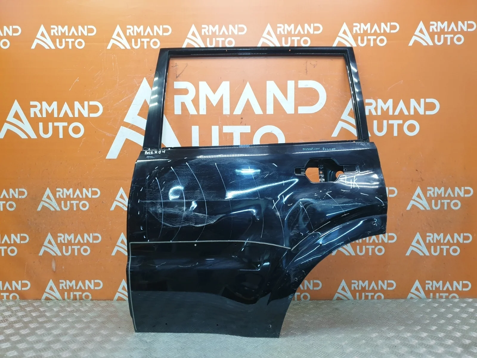 Дверь Mitsubishi Pajero 2006-нв 4