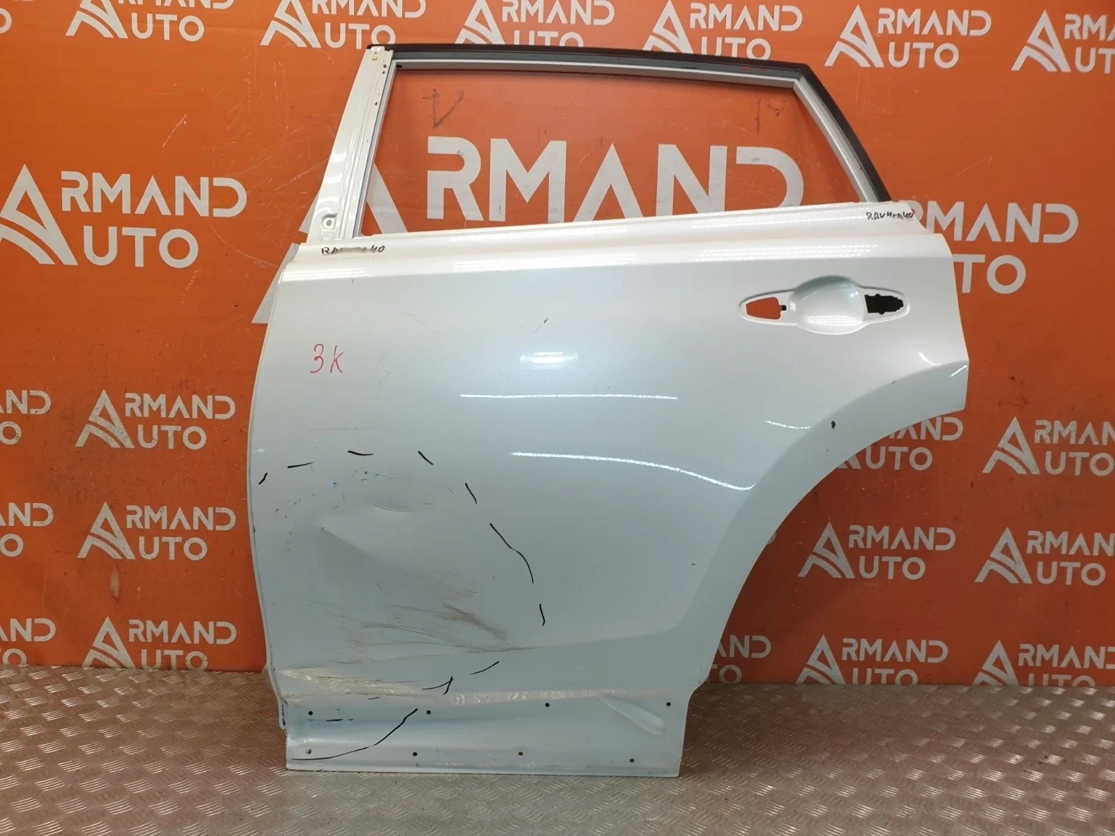 Дверь Toyota RAV4 2012-2019 CA40