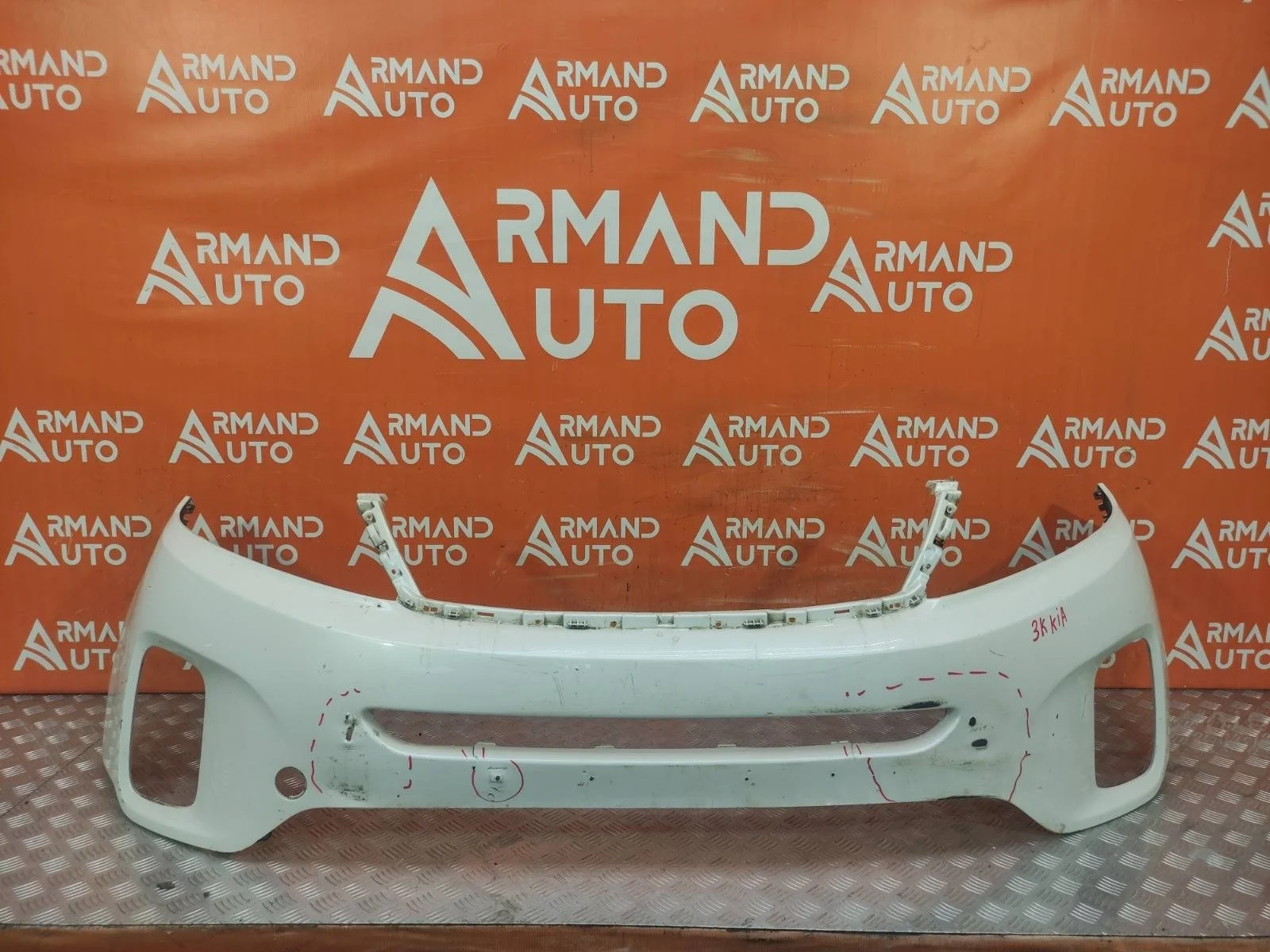 Бампер Kia Sorento 2012-2019 XM