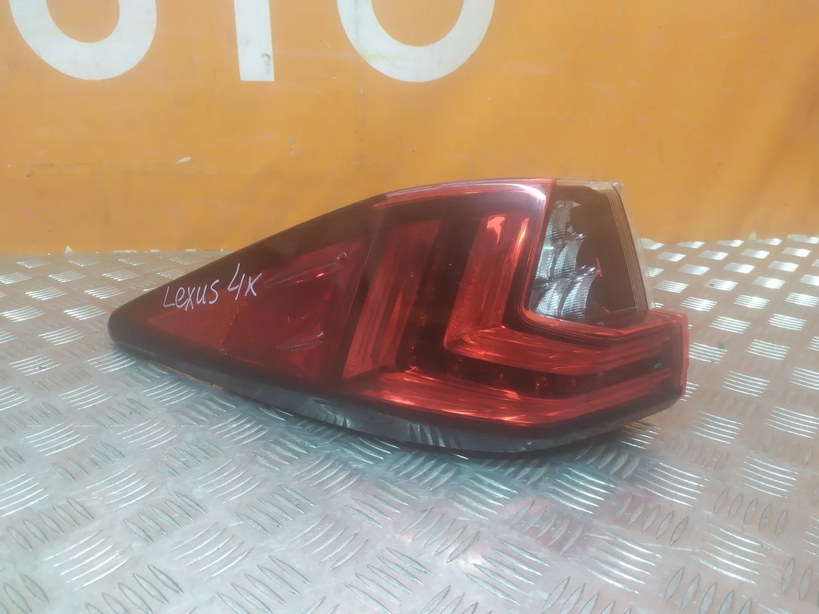 Фонарь внешний Lexus RX 2015-2019 4