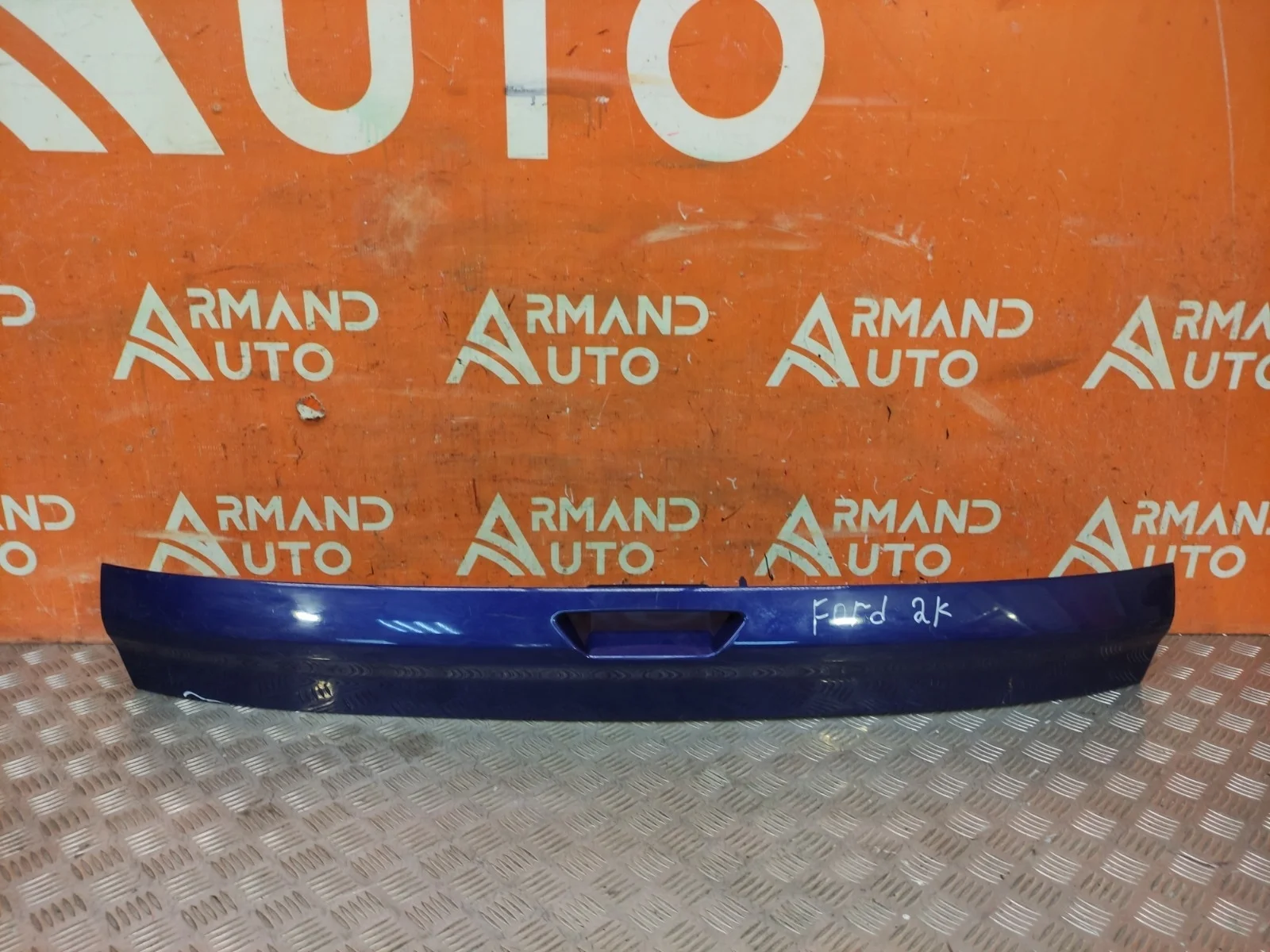Накладка двери багажника Ford Kuga 2012-2019 CBS
