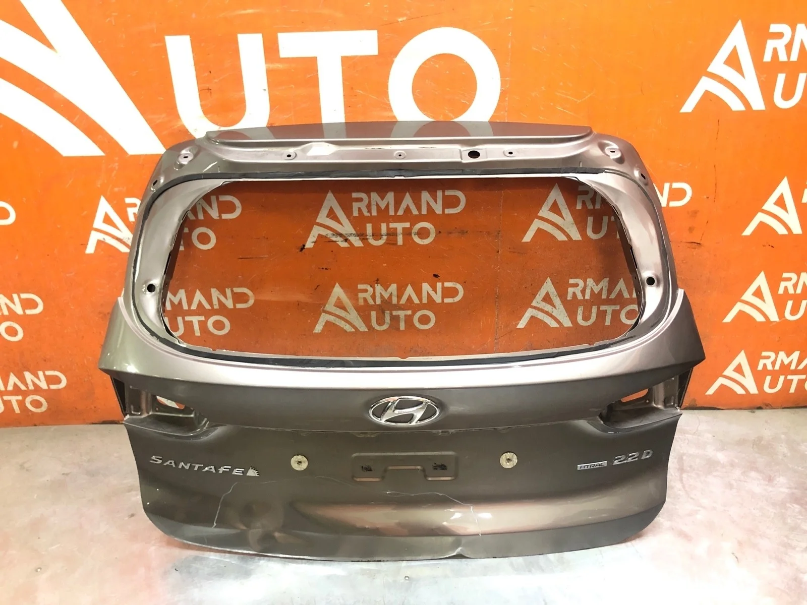Дверь багажника Hyundai Santa Fe 2018-нв 4 TM