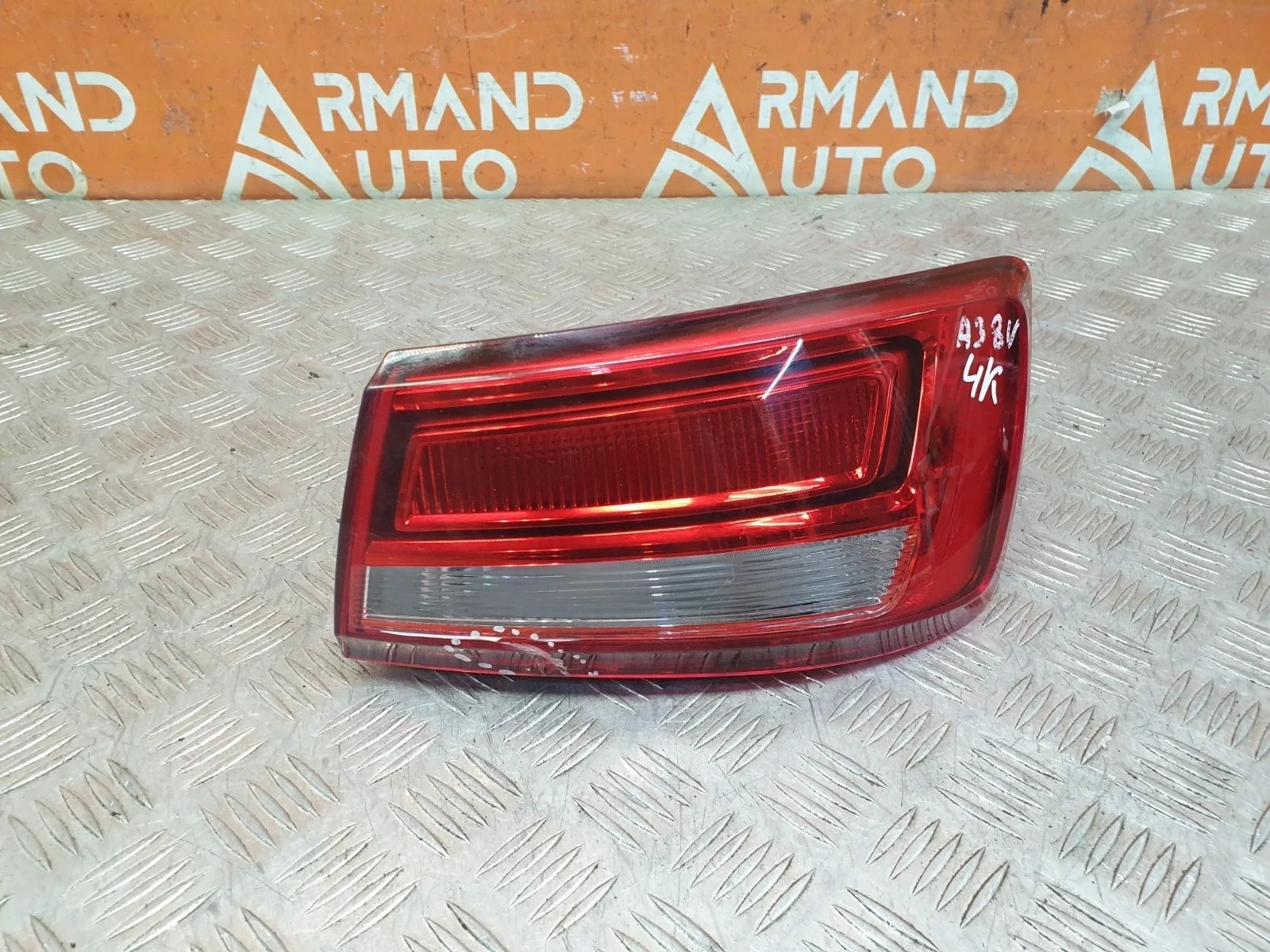 Фонарь внешний Audi A3 2016-2020 8V