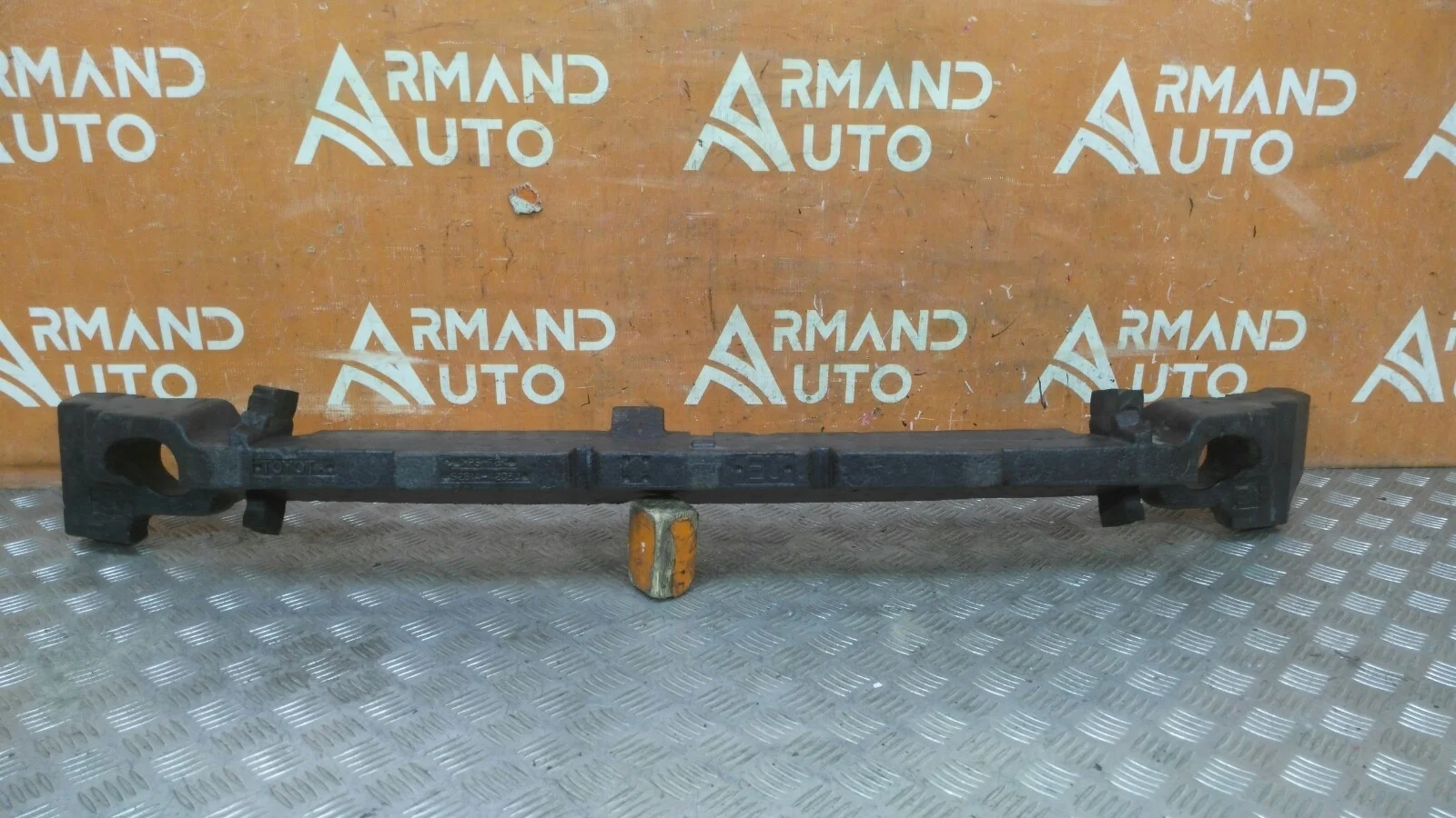 Абсорбер бампера Toyota RAV4 2012-2015 CA40