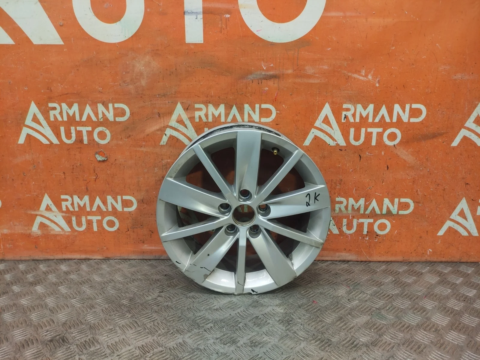 Диск колесный r15 Volkswagen Polo 6