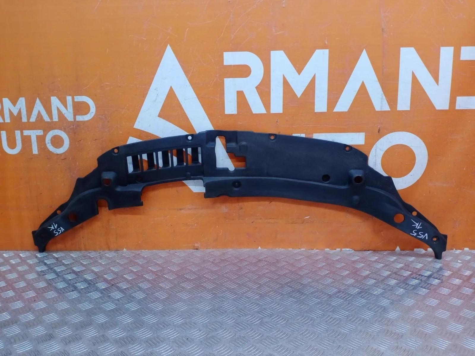 Кожух замка капота Toyota Camry 2014-2018 7 XV50