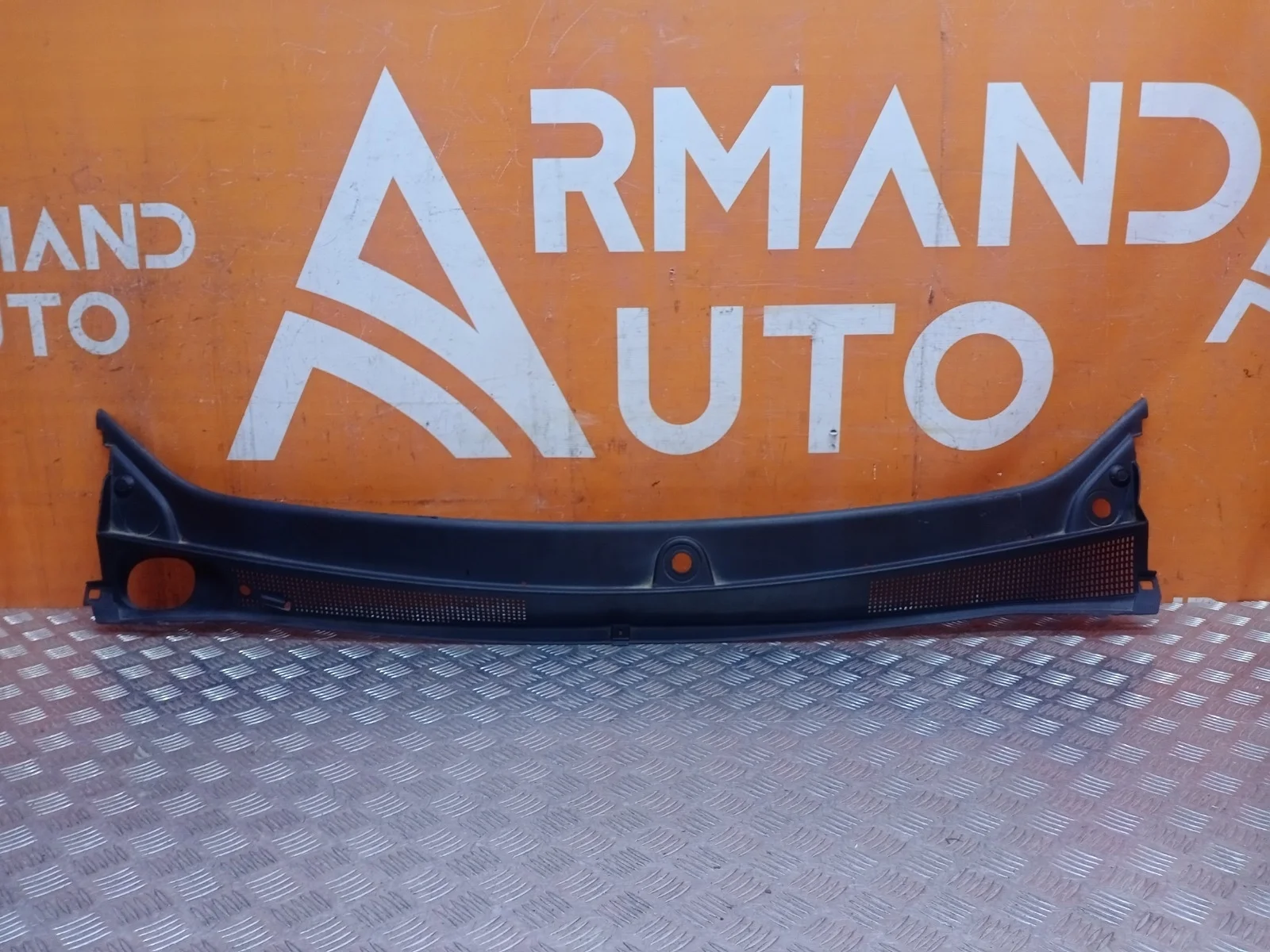 Жабо Renault Logan 2012-2022