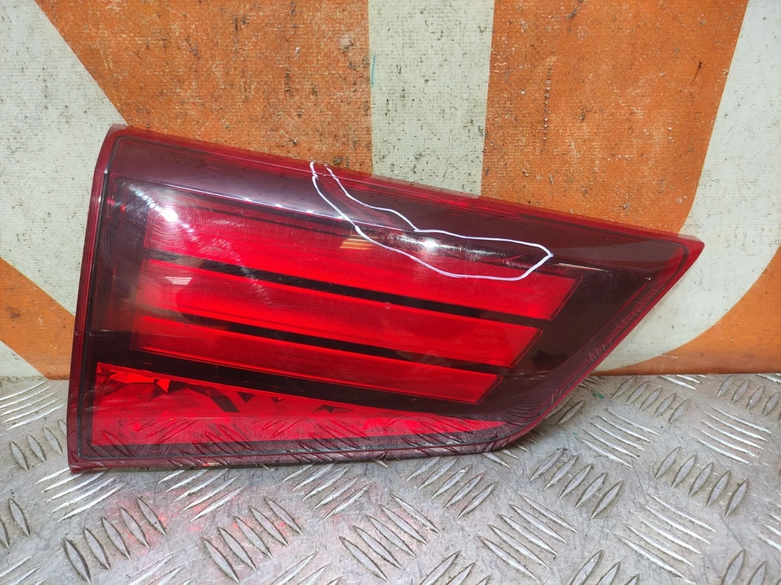 Фонарь внутренний Mitsubishi Outlander 2015-нв 3