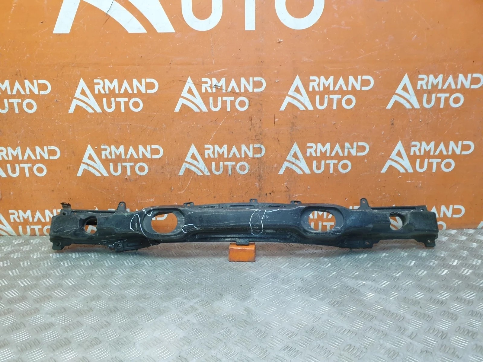 Усилитель бампера Hyundai IX35 2010-2015