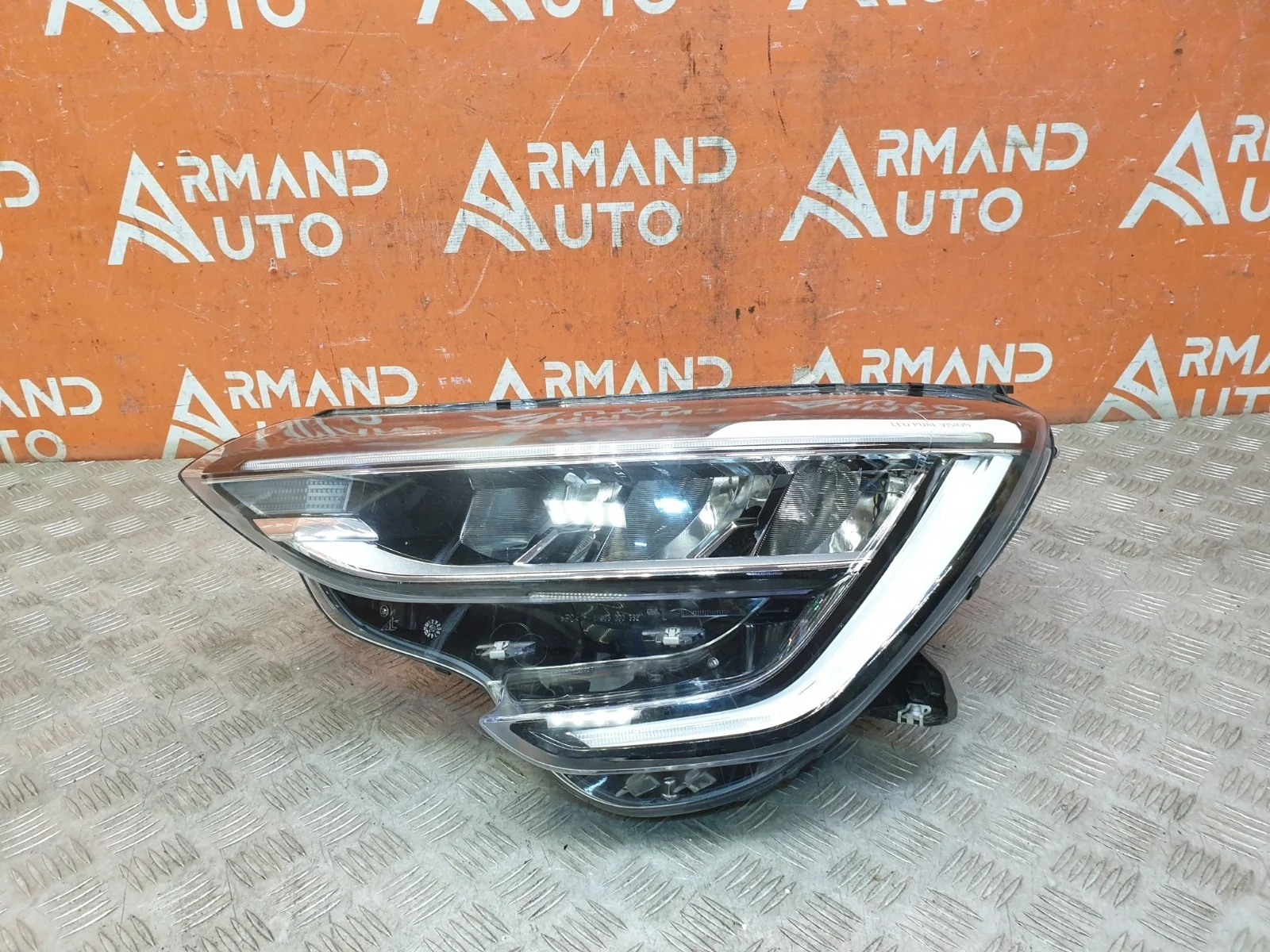 Фара Renault Arkana 2019-нв