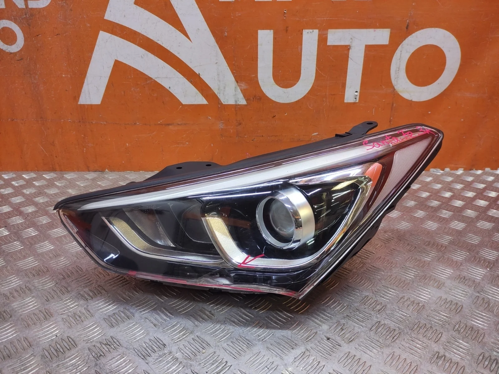 Фара Hyundai Santa Fe 2015-2019 3 DM