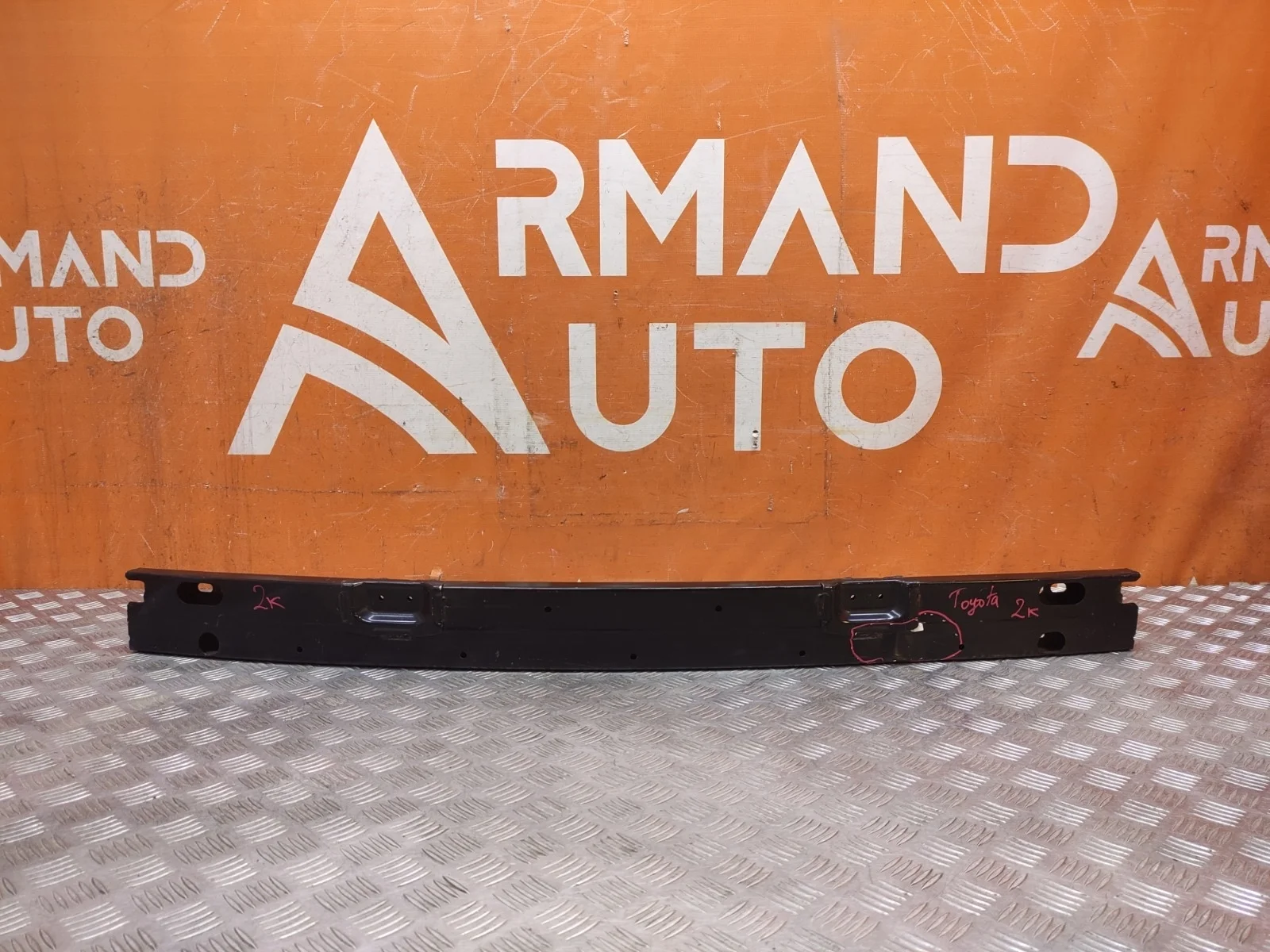 Усилитель бампера Toyota RAV4 2012-2019 CA40