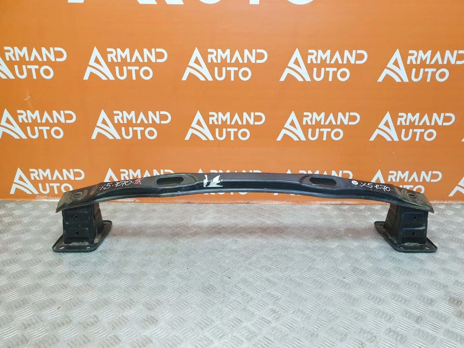 Усилитель бампера Bmw X5 2006-2013 E70