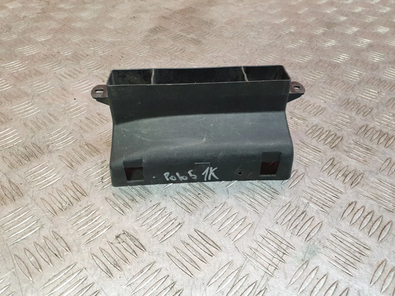Воздуховод volkswagen Polo 2009-2020 5