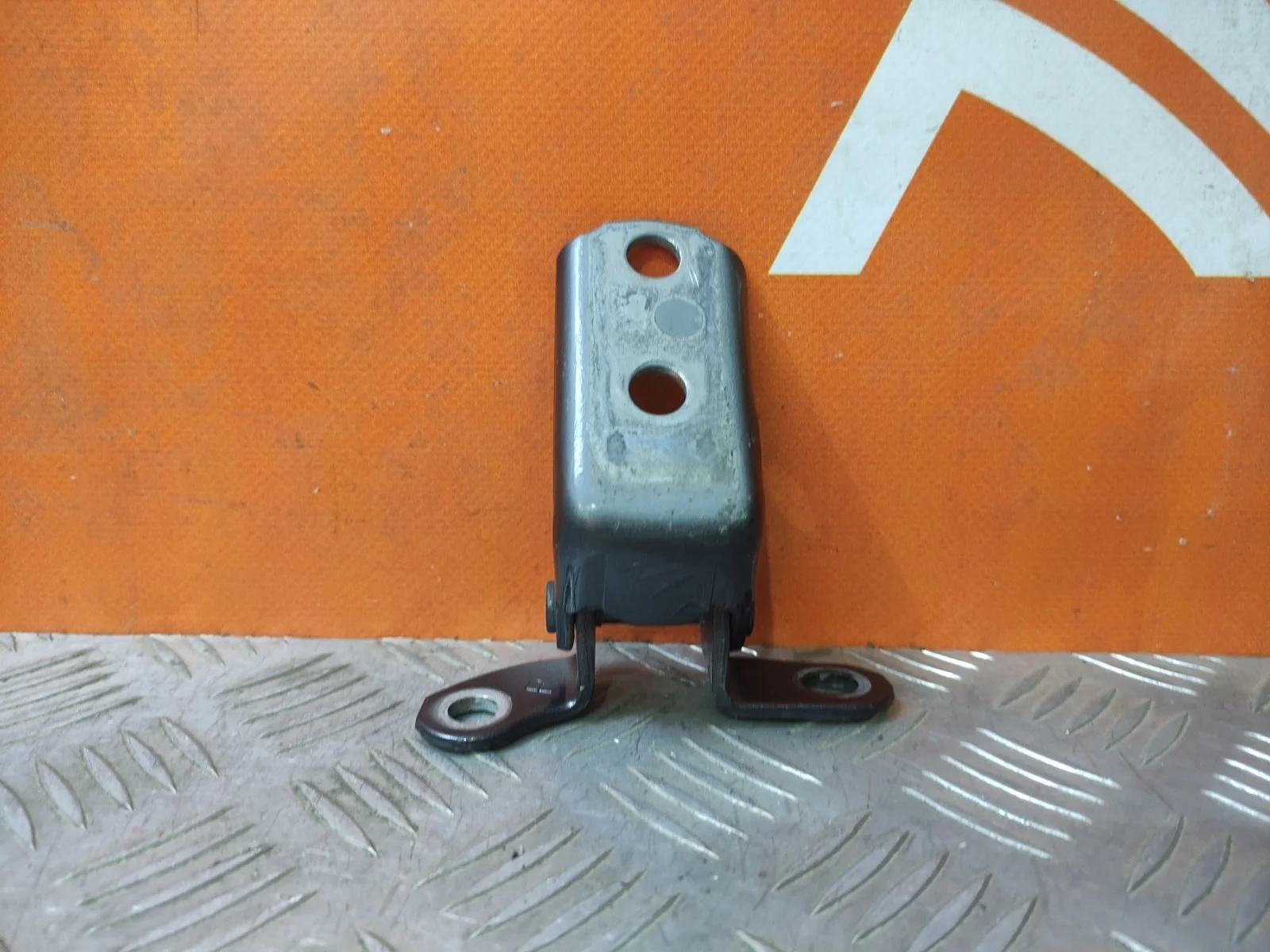 Петля двери Toyota RAV4 2005-2014 3 XA30