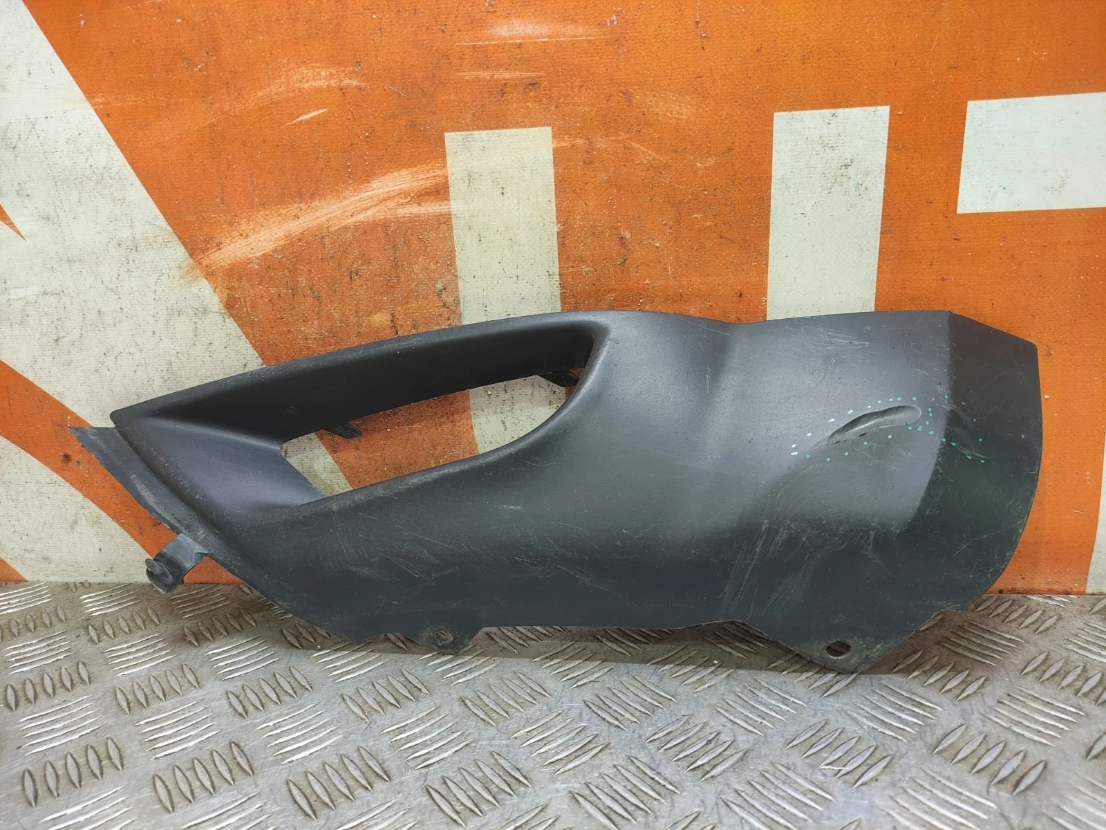 Накладка бампера Mitsubishi Outlander 2005-2009 XL