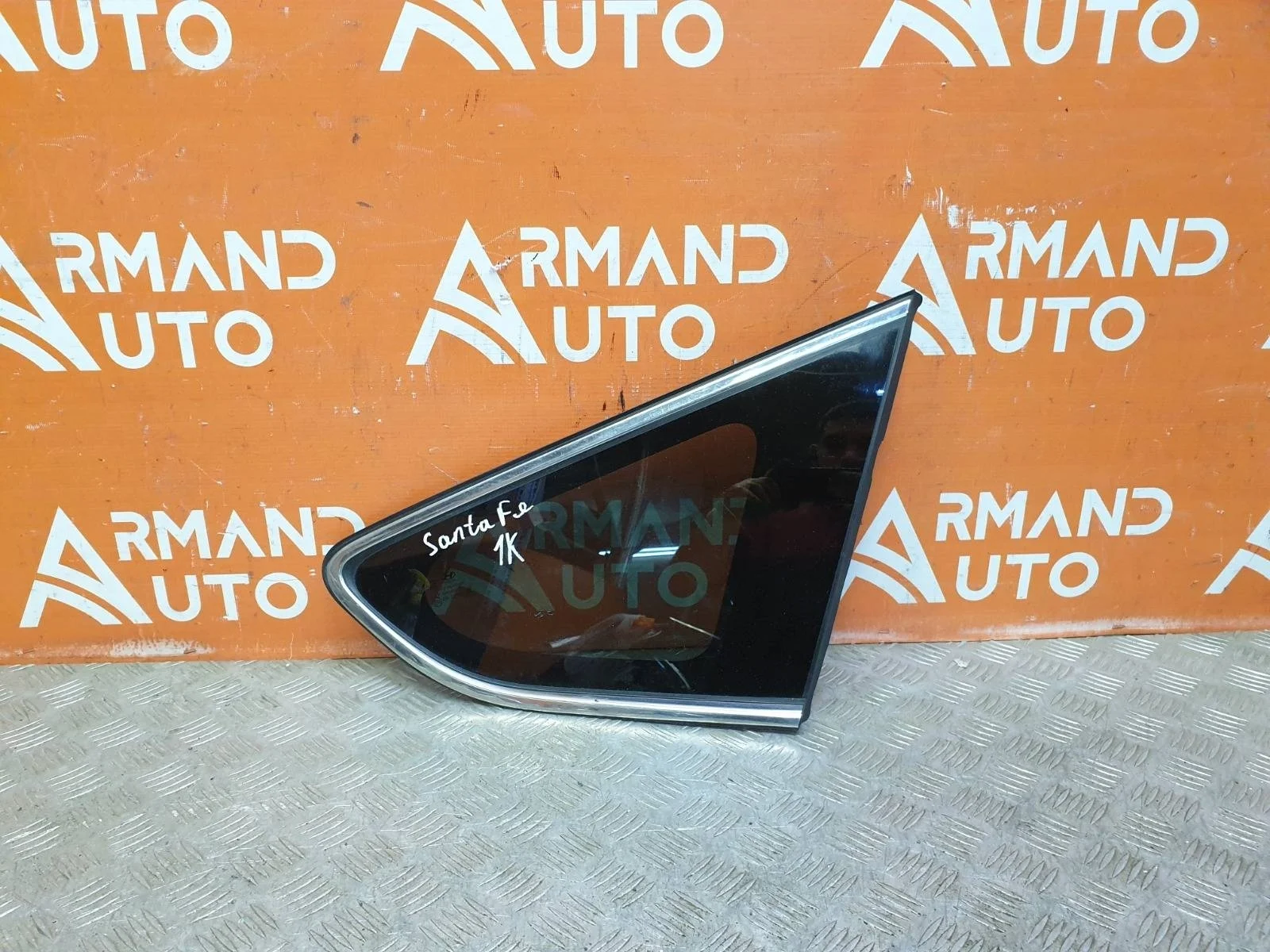 Стекло глухое Hyundai Santa Fe 2012-2019 3 DM