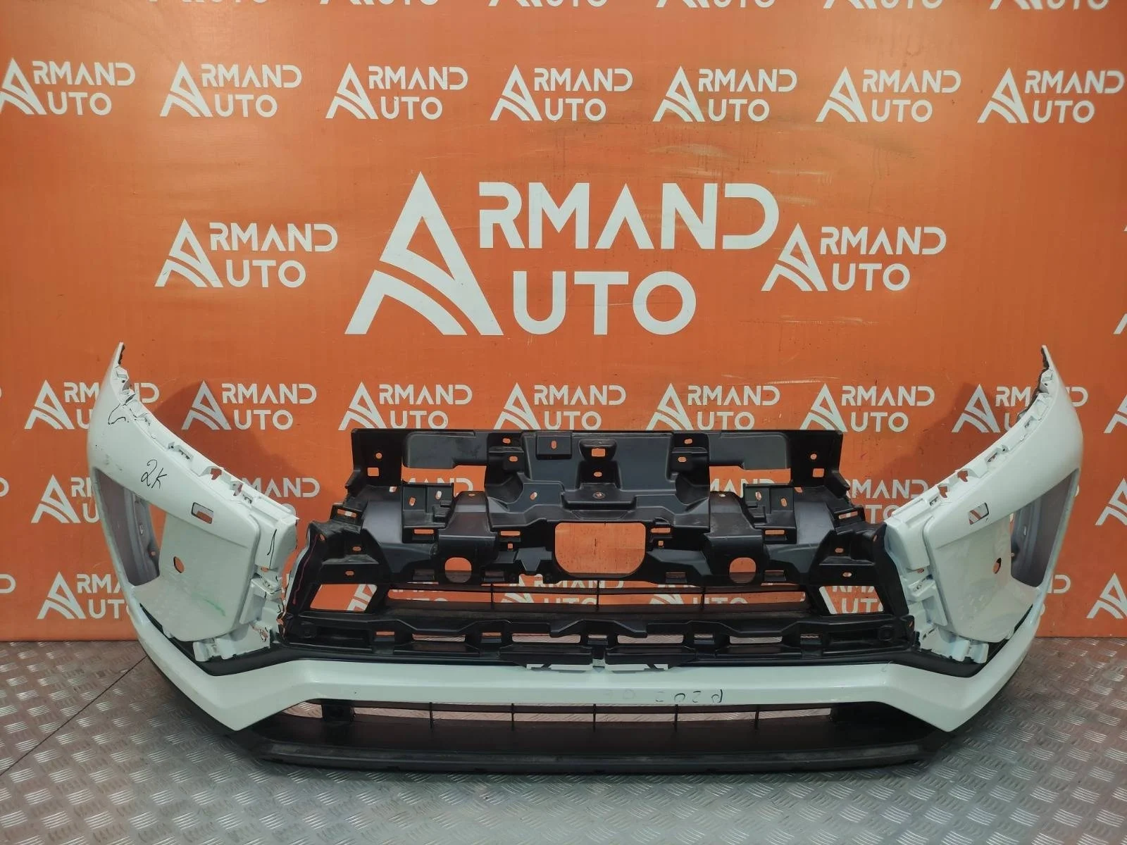 Бампер MItsubishi Eclipse Cross 2017-2020