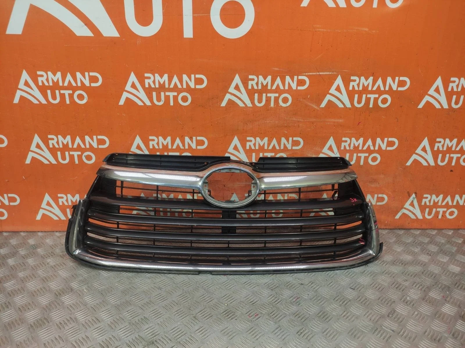 Решетка радиатора Toyota Highlander 2013-2016 U50