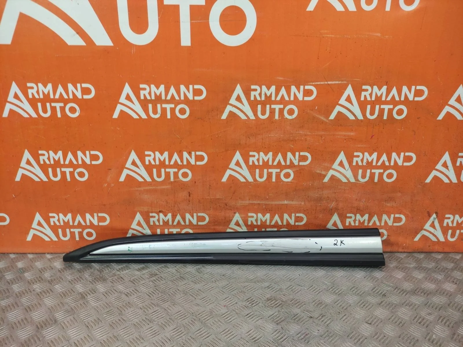 Молдинг двери Mitsubishi Outlander 2015-нв 3
