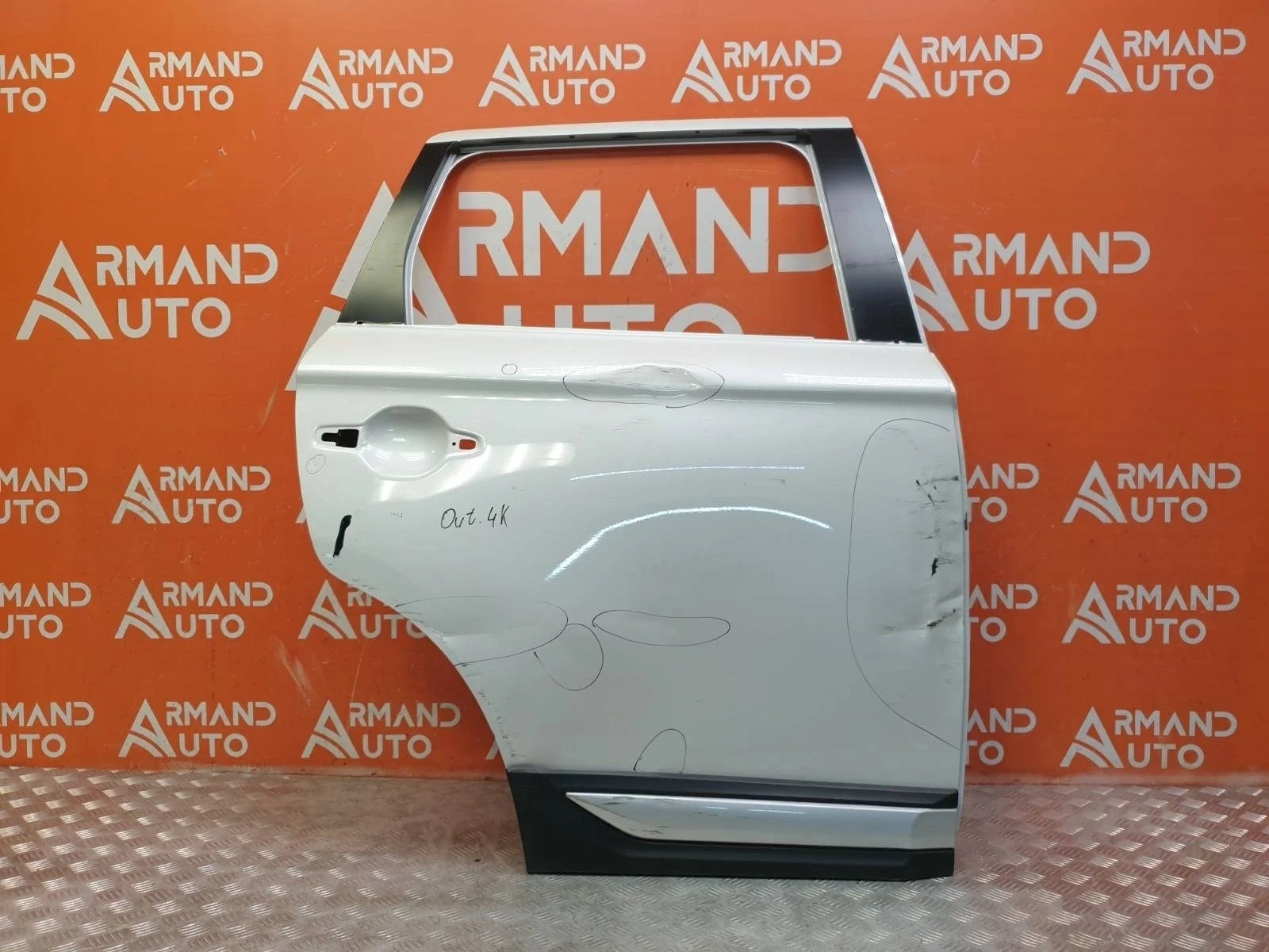 Дверь Mitsubishi Outlander 2015-нв 3