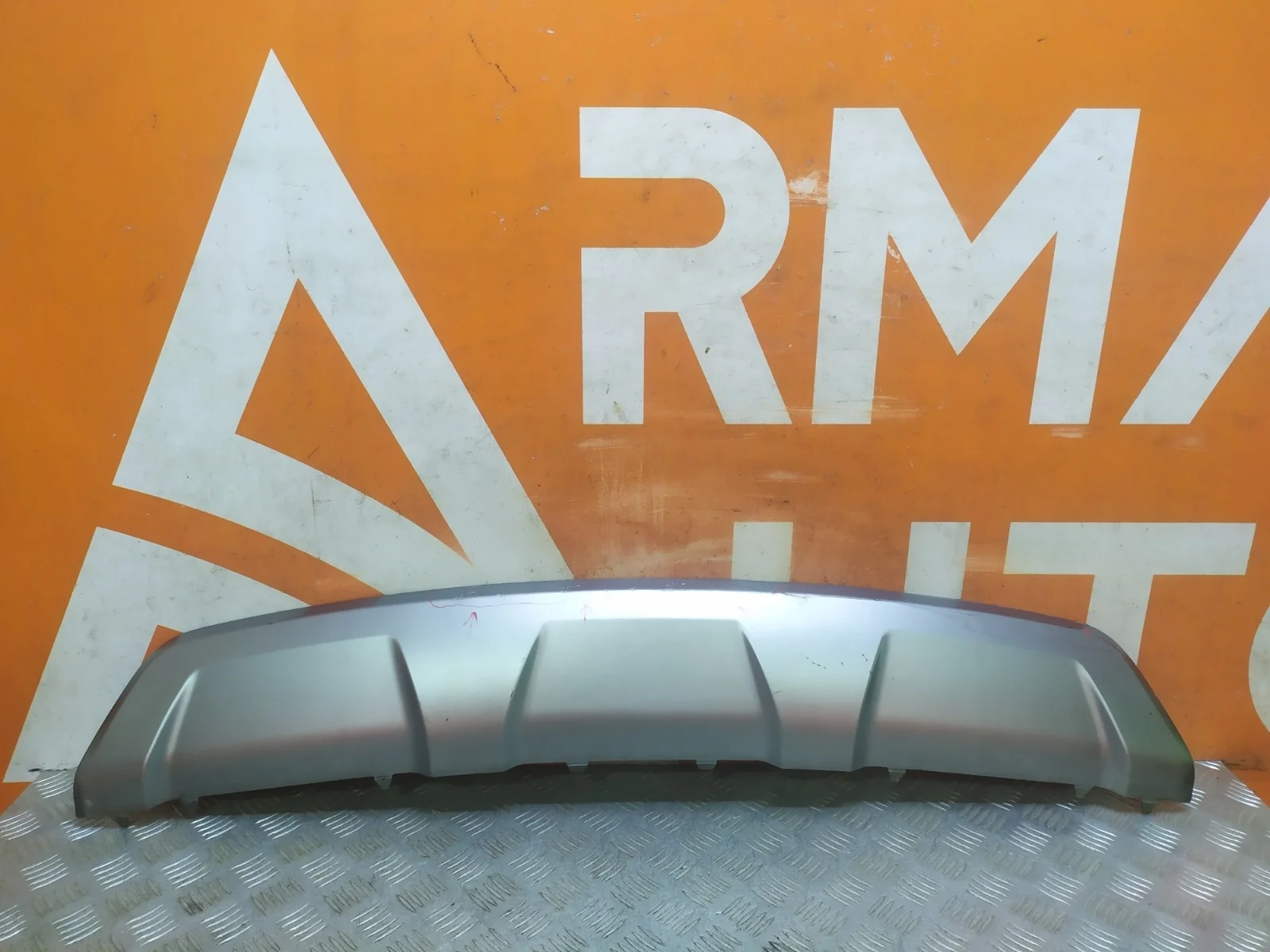 Накладка бампера HYUNDAI Santa Fe 2012-2016 3 DM